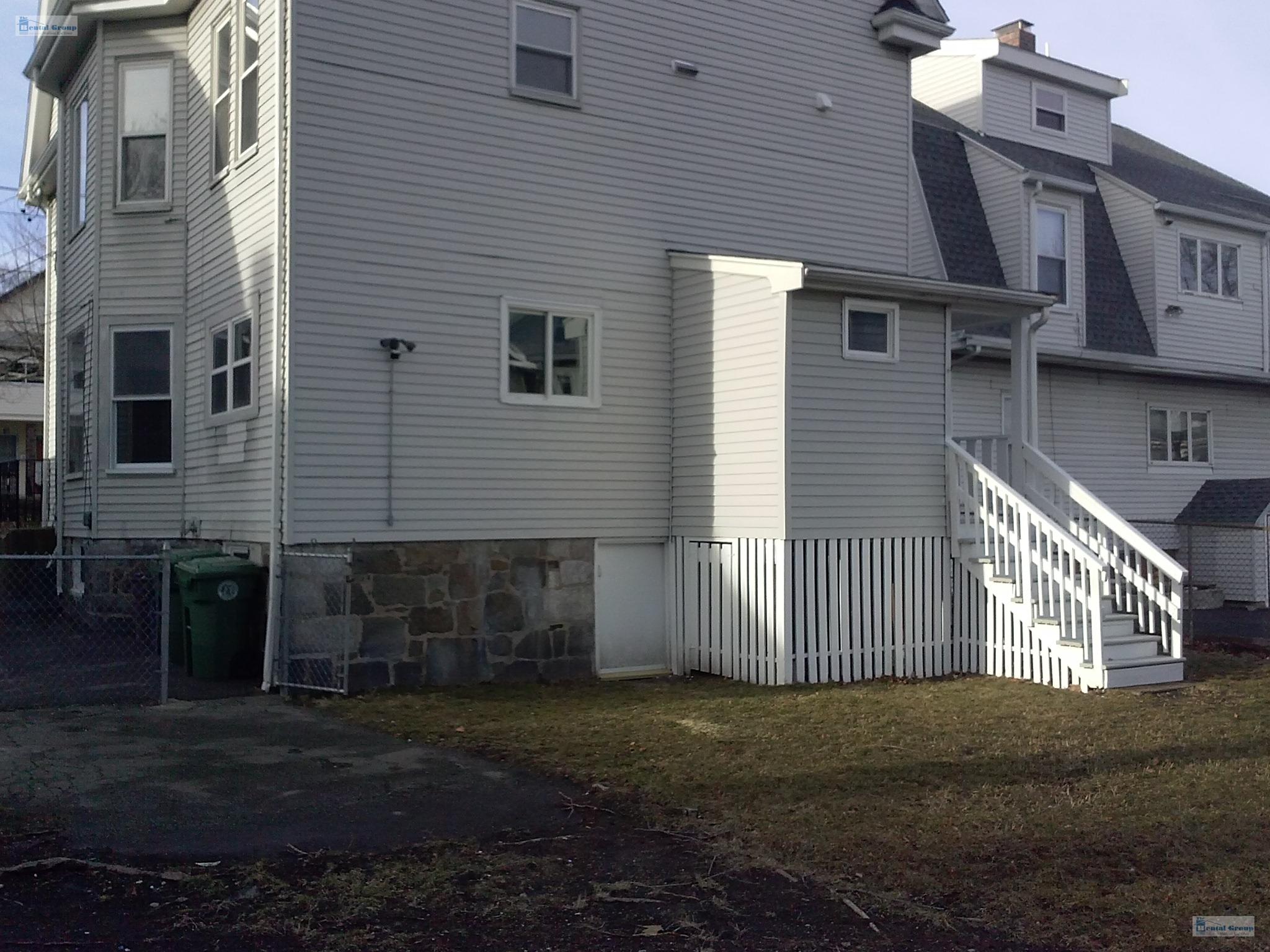 70 Dexter Ave, Mount Auburn (Watertown)