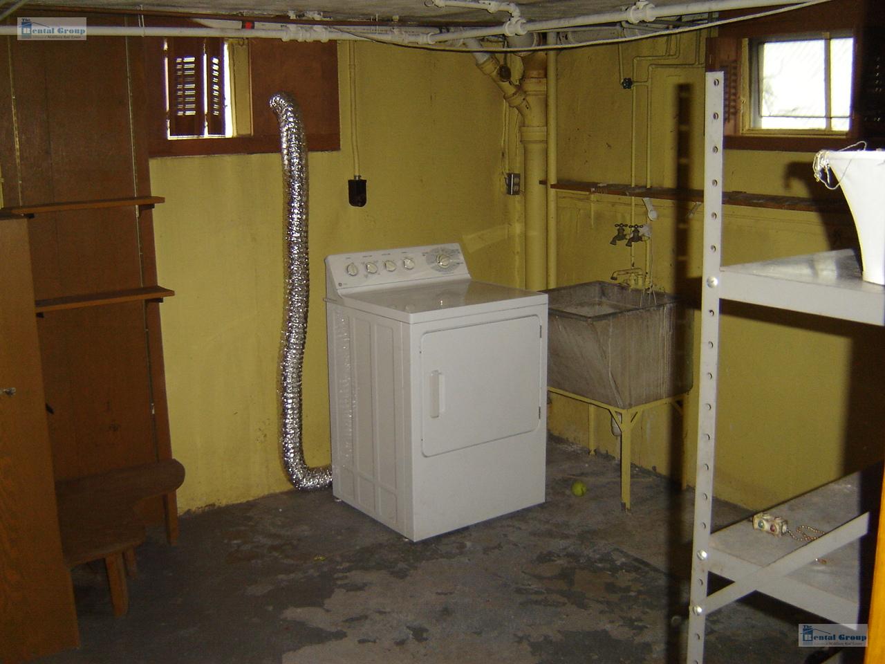 1 Tyler Ave, Medford