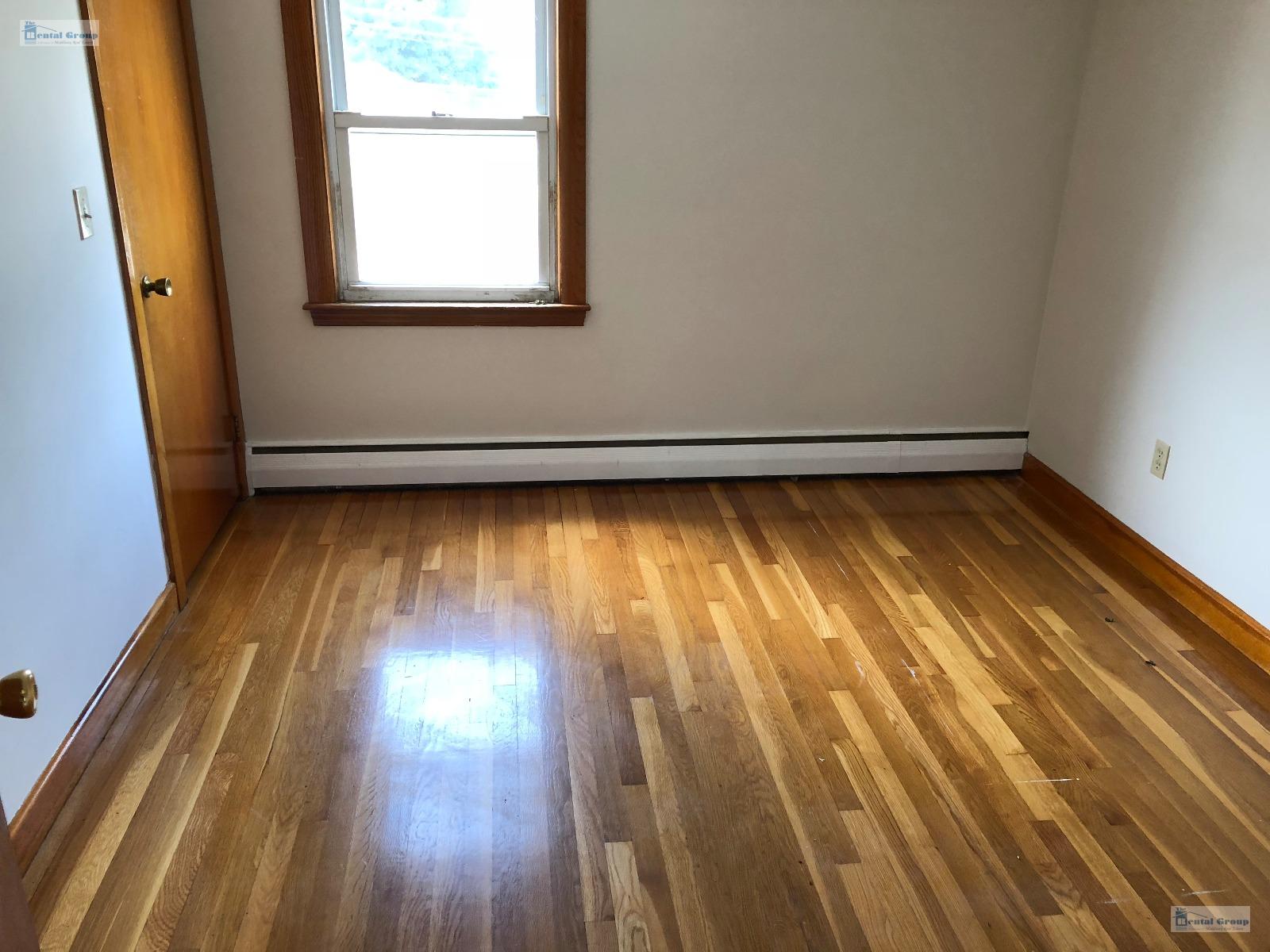 1 Tyler Ave, Medford