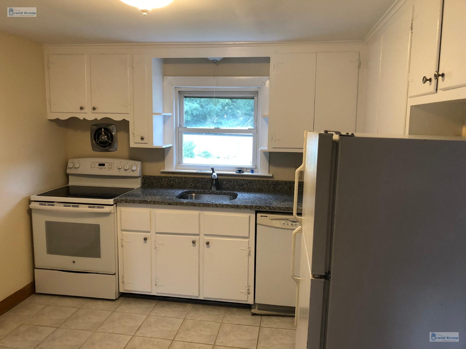 1 Tyler Ave, Medford