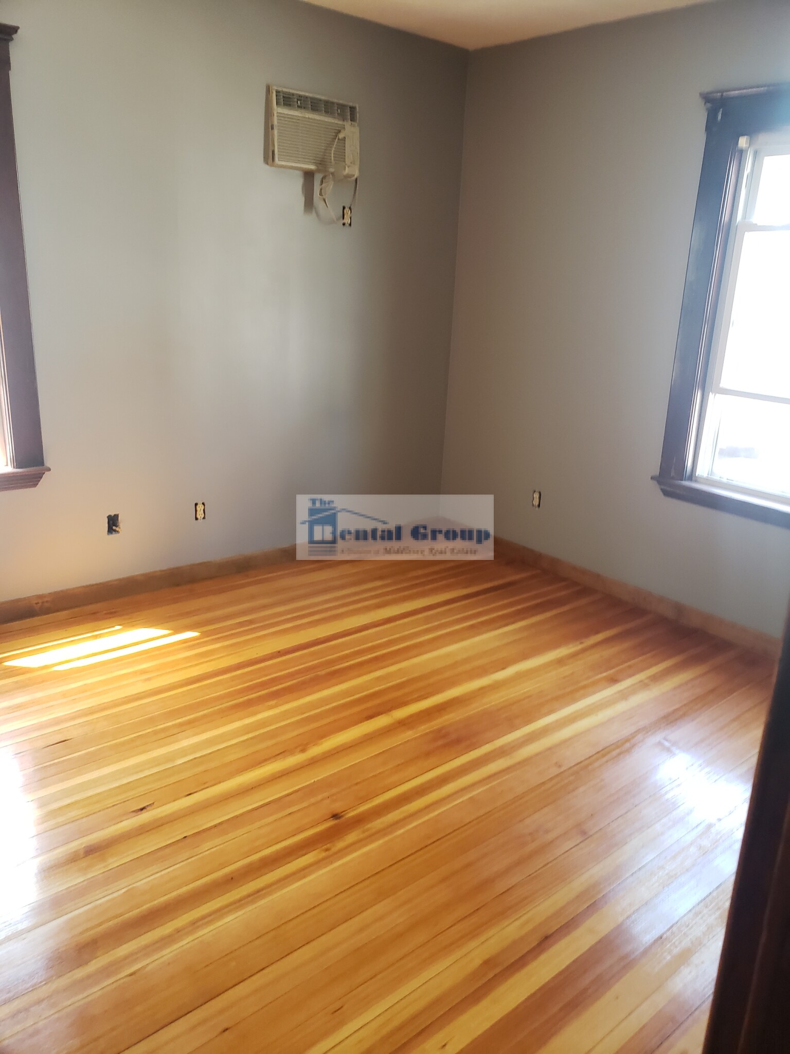 37 Crawford St, Watertown