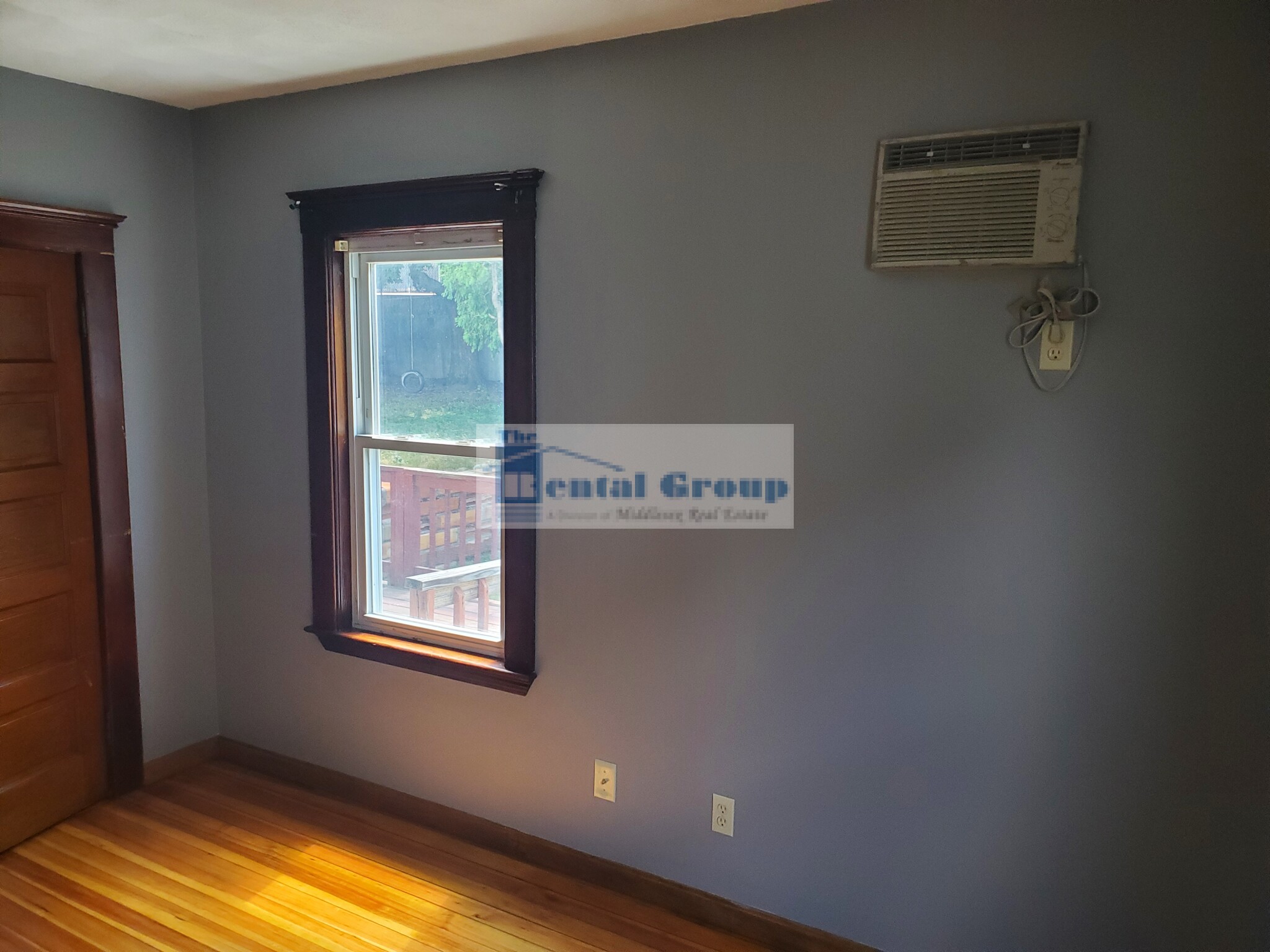 37 Crawford St, Watertown