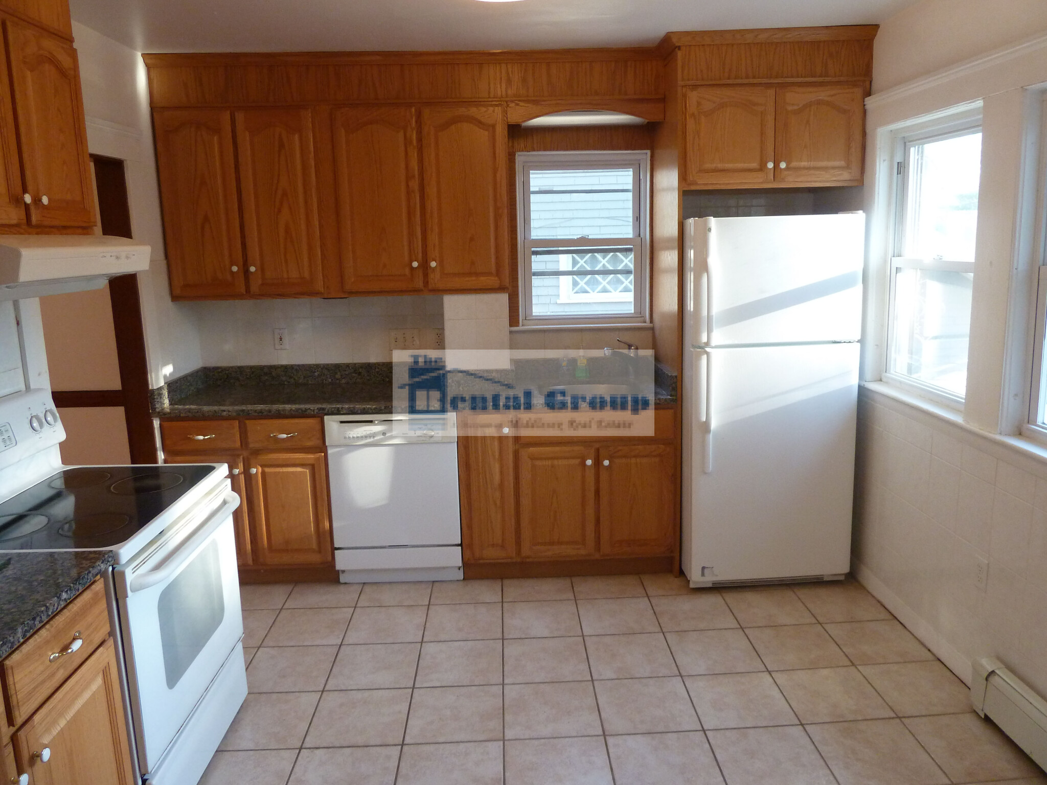 16 Iroquois Rd, Arlington