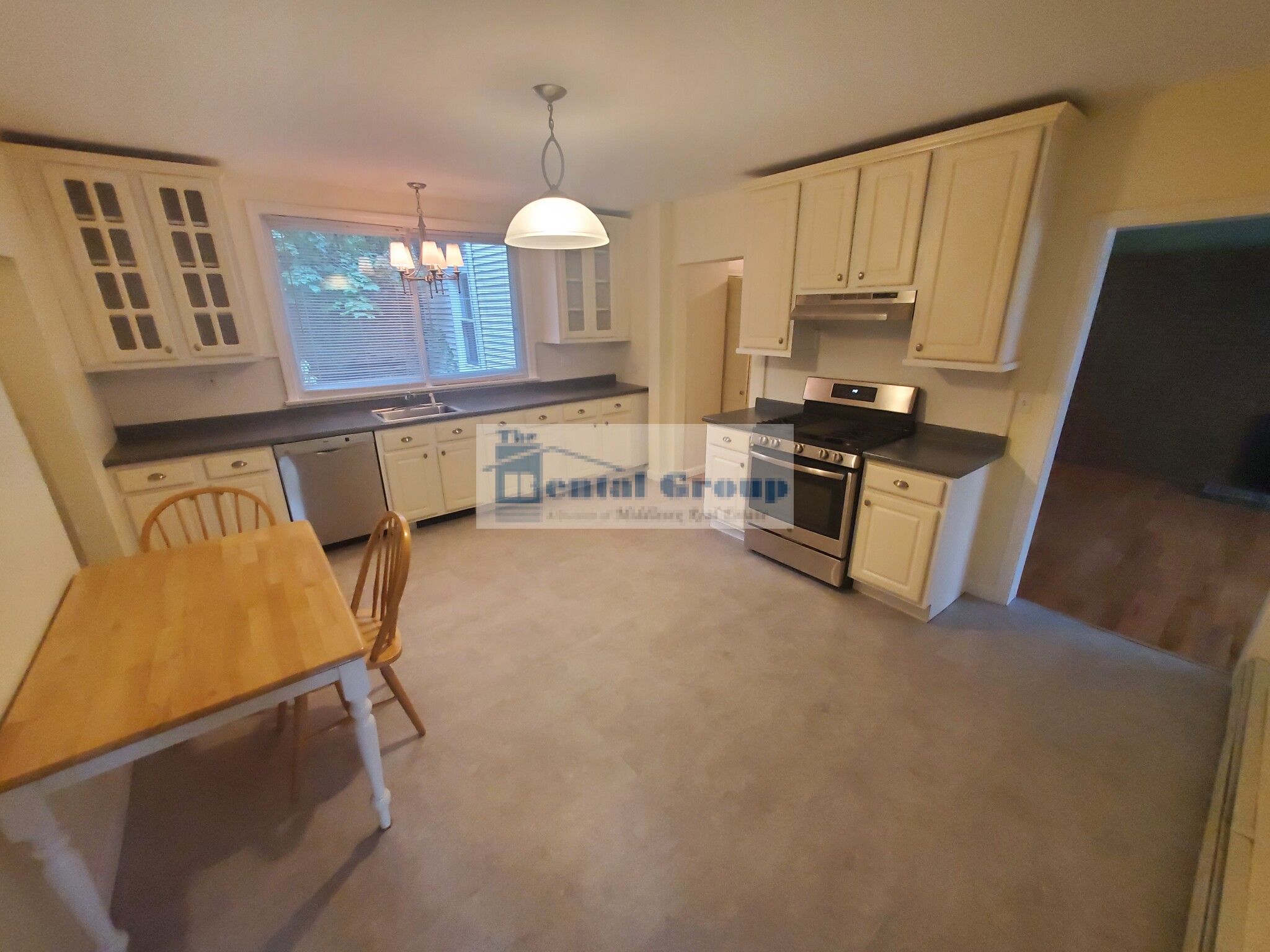 42 Irving St, Medford