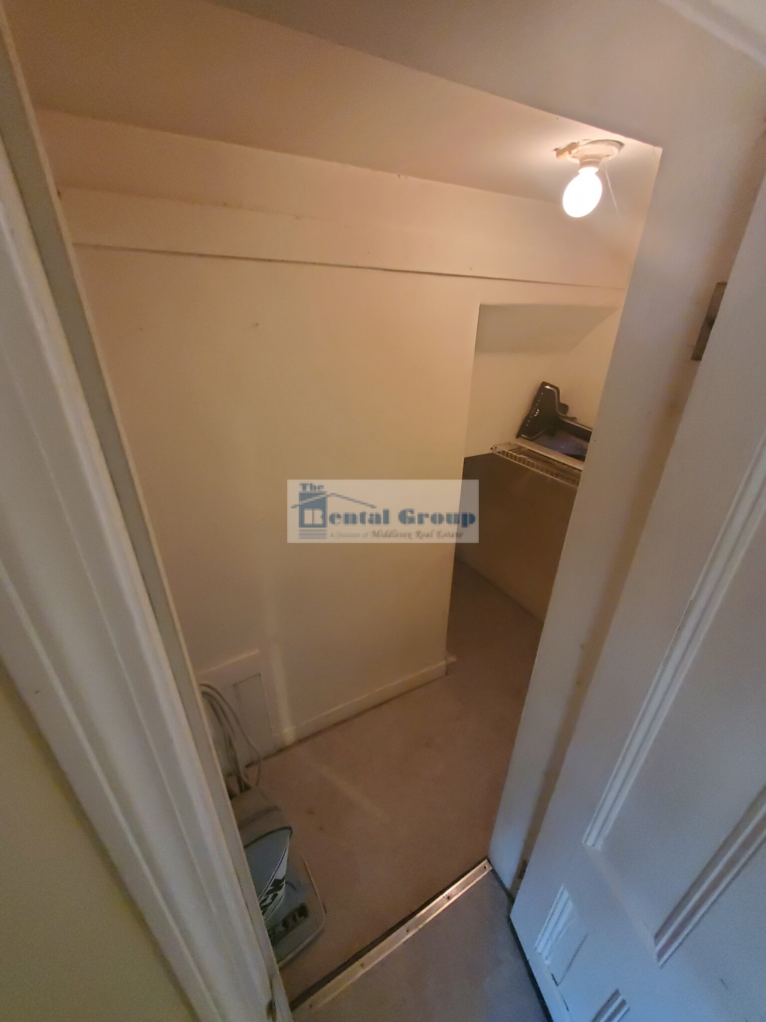 42 Irving St, Medford