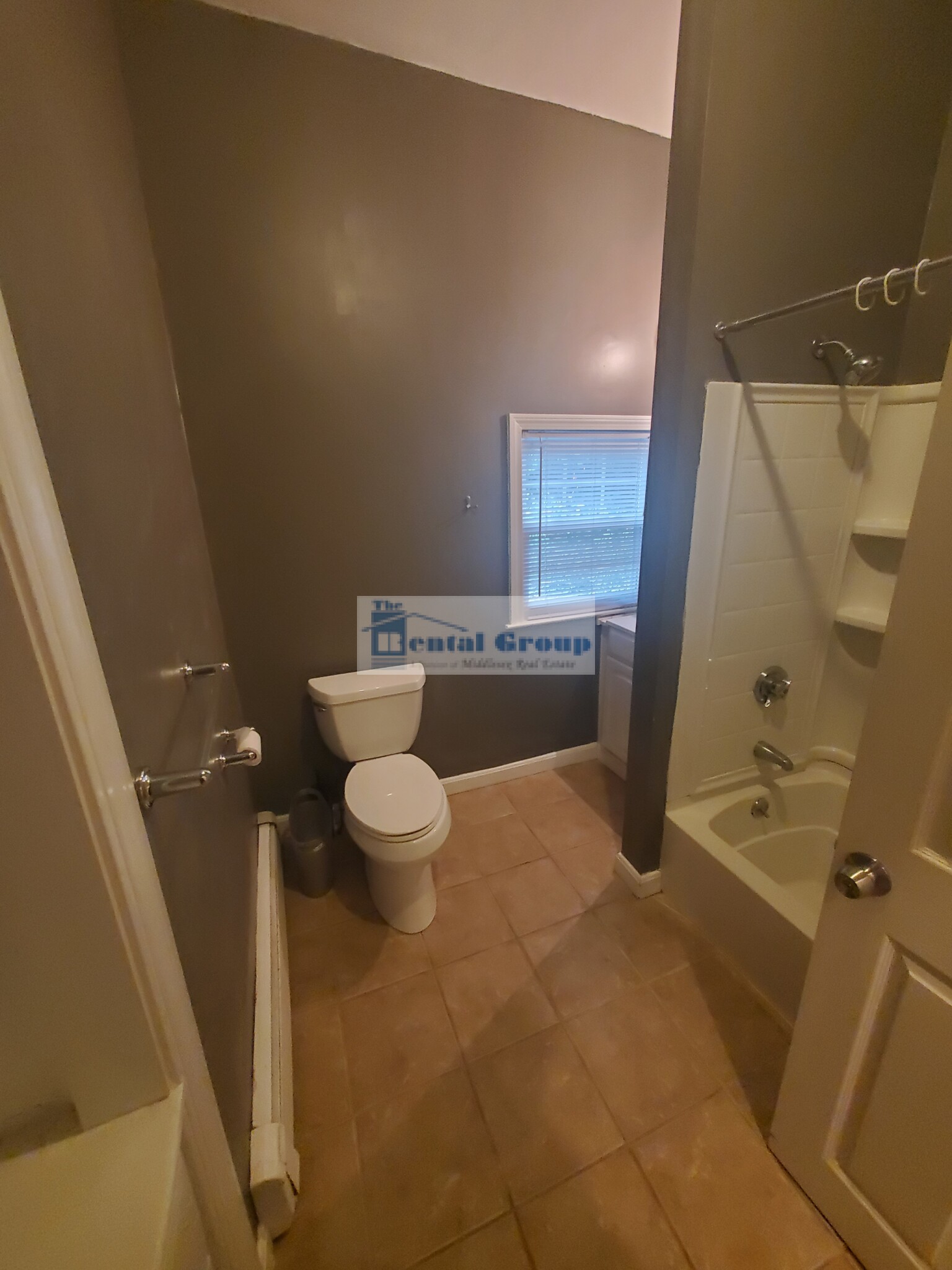 42 Irving St, Medford