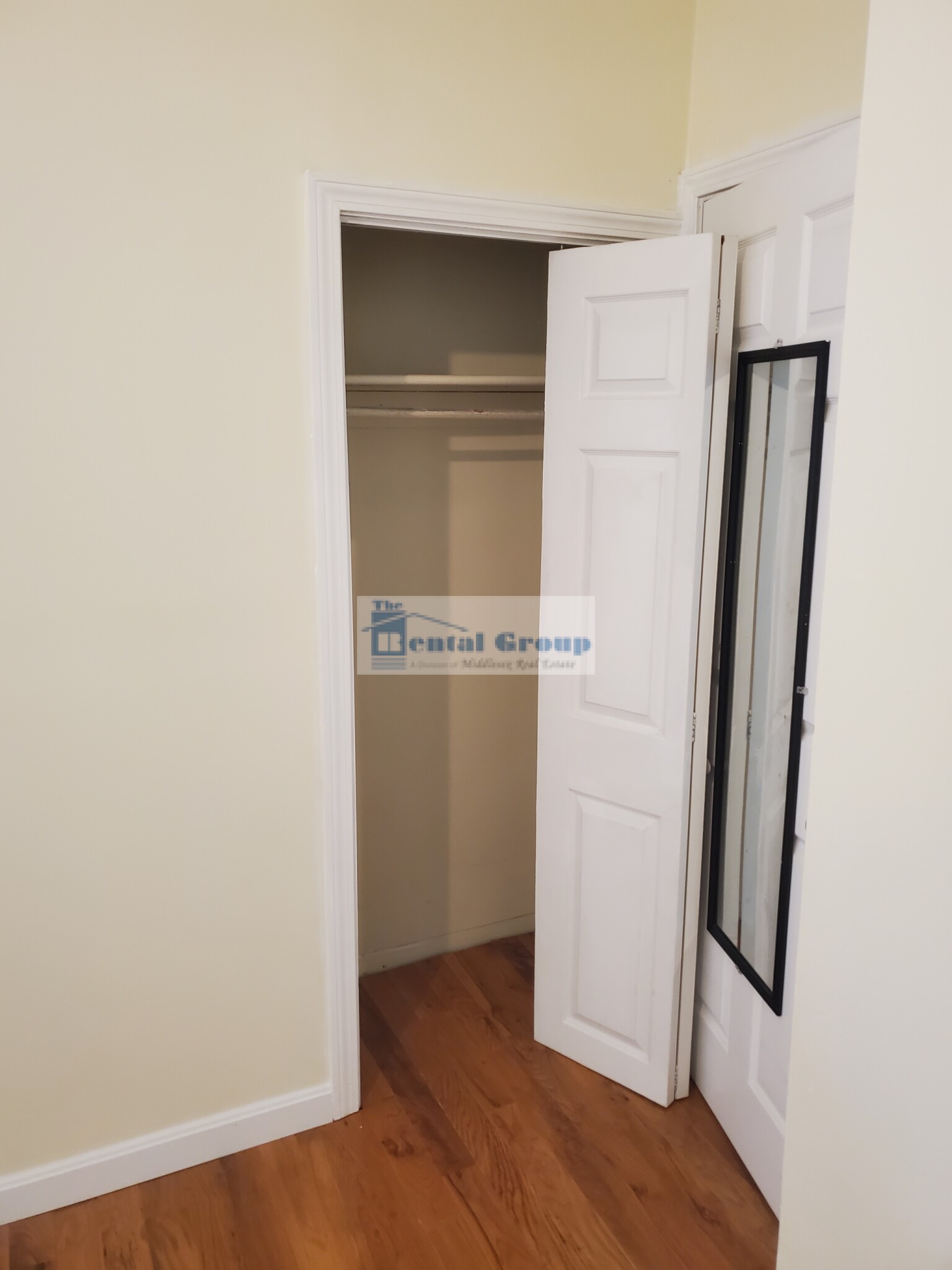 42 Irving St, Medford