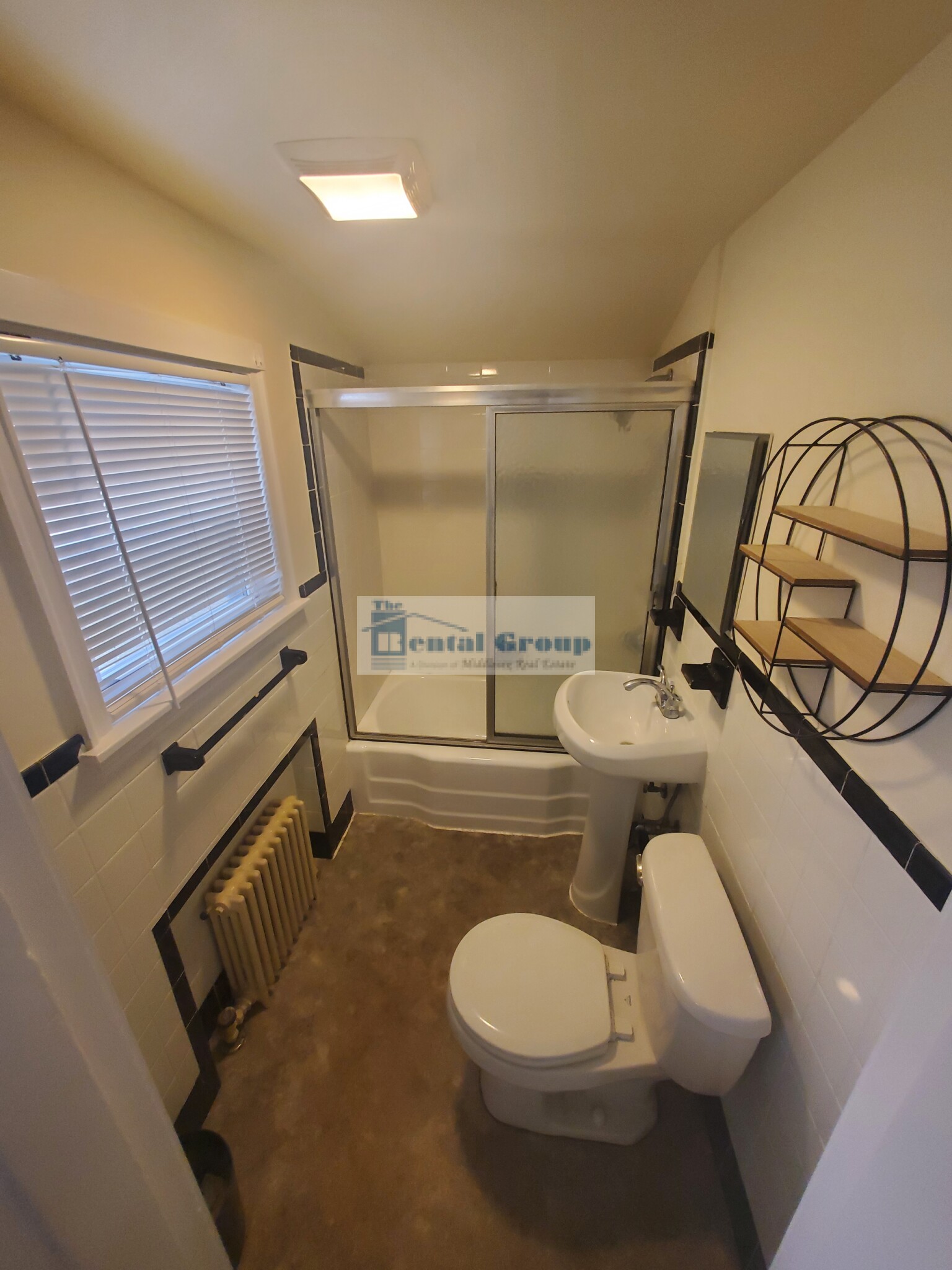 Photos of apartment on North Beacon St.,Watertown MA 02472