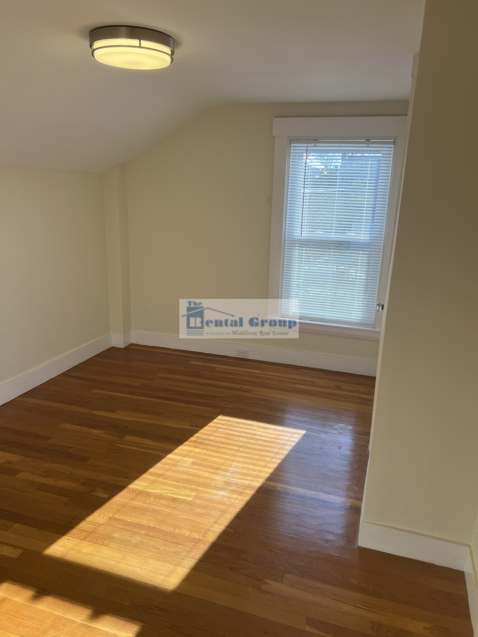 Photos of apartment on North Beacon St.,Watertown MA 02472