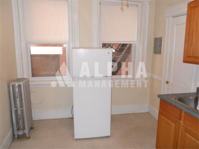 136 Hemenway St, Fenway