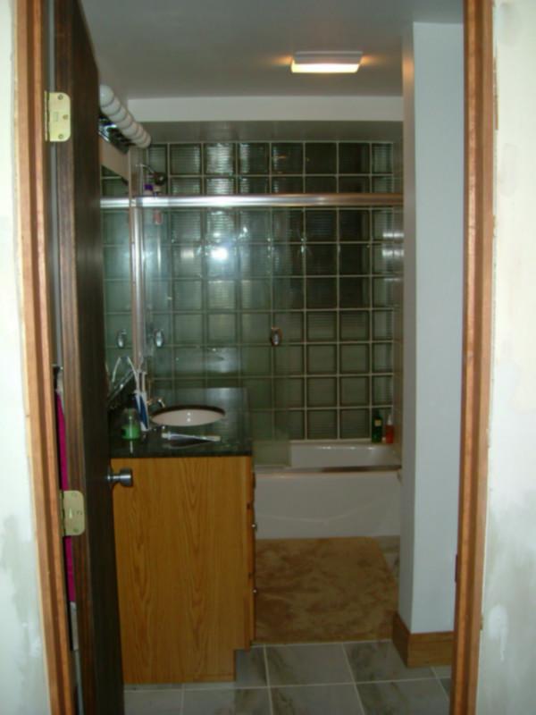 4 bed, 2 bath apartment for rent at 456 Park Dr Unit 1, Fenway — photo 20 of 20