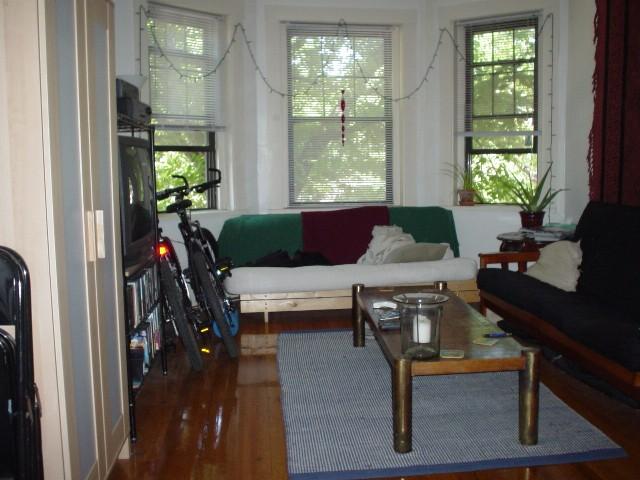 3 bed, 2 bath apartment for rent at 1142 Commonwealth Ave Unit 19, Brighton — photo 9 of 11