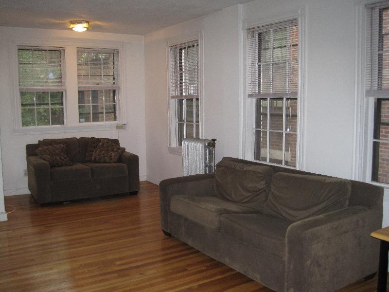 82 Phillips St, Beacon Hill