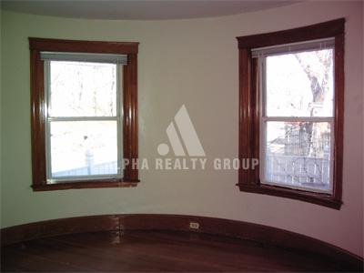 132 Glenville Ave, Allston