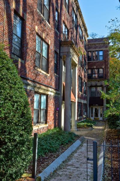 1 bed, 1 bath apartment for rent at 5 Lothian Rd Unit 21, Brighton — photo 10 of 13