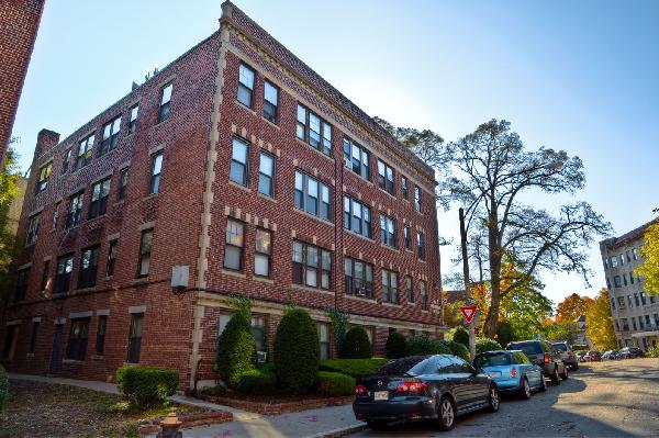 1 bed, 1 bath apartment for rent at 3 Lothian Rd Unit 32, Brighton — photo 9 of 11