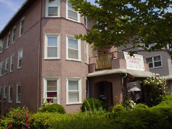 5 bed, 1 bath apartment for rent at 785 Washington St Unit 3, South End — photo 5 of 7