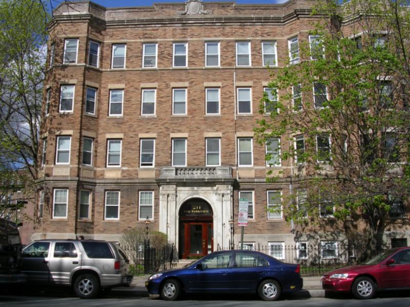 2 bed, 1 bath apartment for rent at 212 Park Dr Unit B3, Fenway — photo 8 of 11