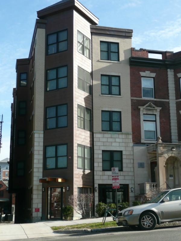 Studio bed, 1 bath apartment for rent at 461 Park Dr Unit 103, Fenway — photo 2 of 5