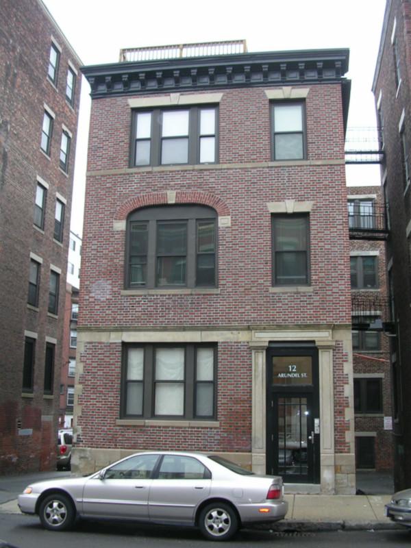 1 bed, 1 bath apartment for rent at 12 Arundel St Unit 2, Fenway — photo 6 of 8