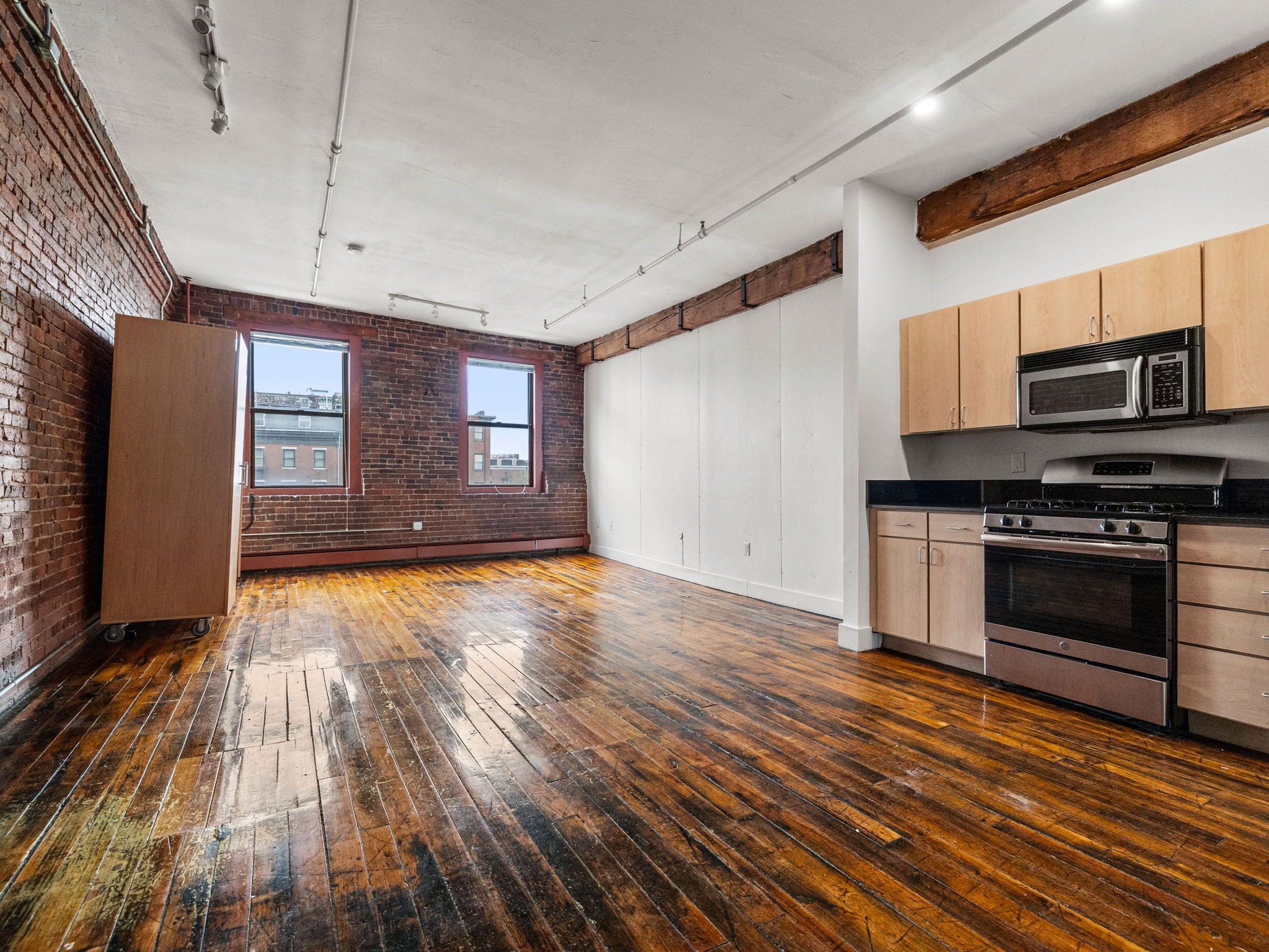 Rental image