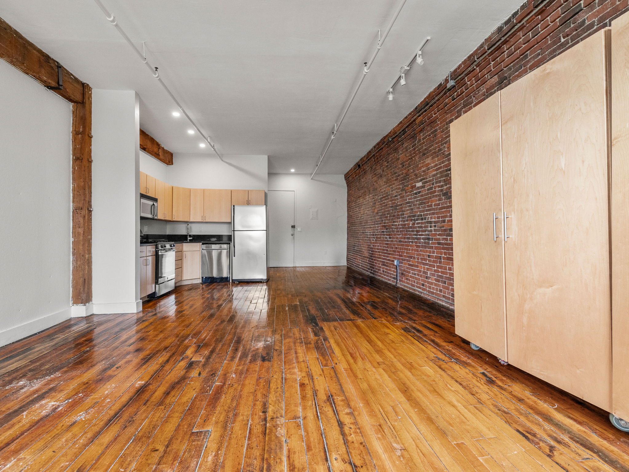 Rental image