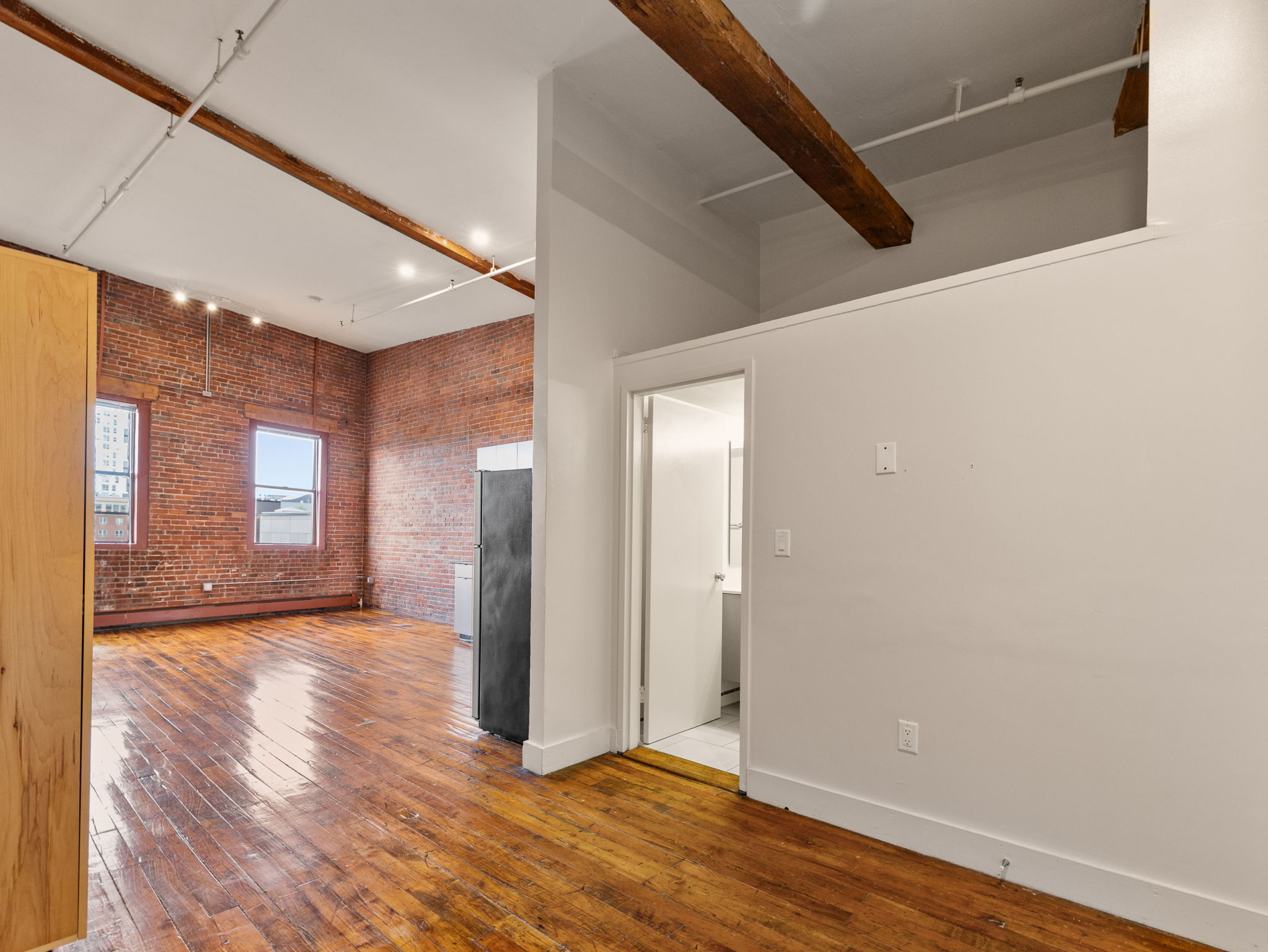 Rental image