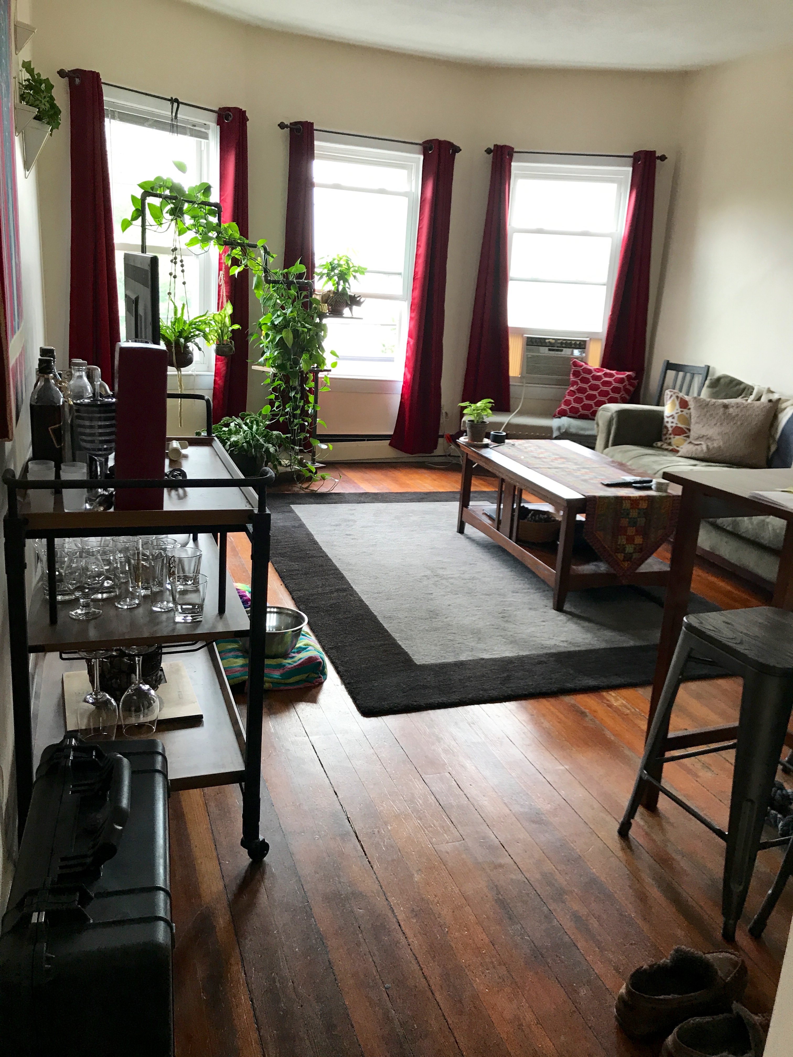 3 bed, 1 bath apartment for rent at 3 Calvin St Unit 01, Inman Square