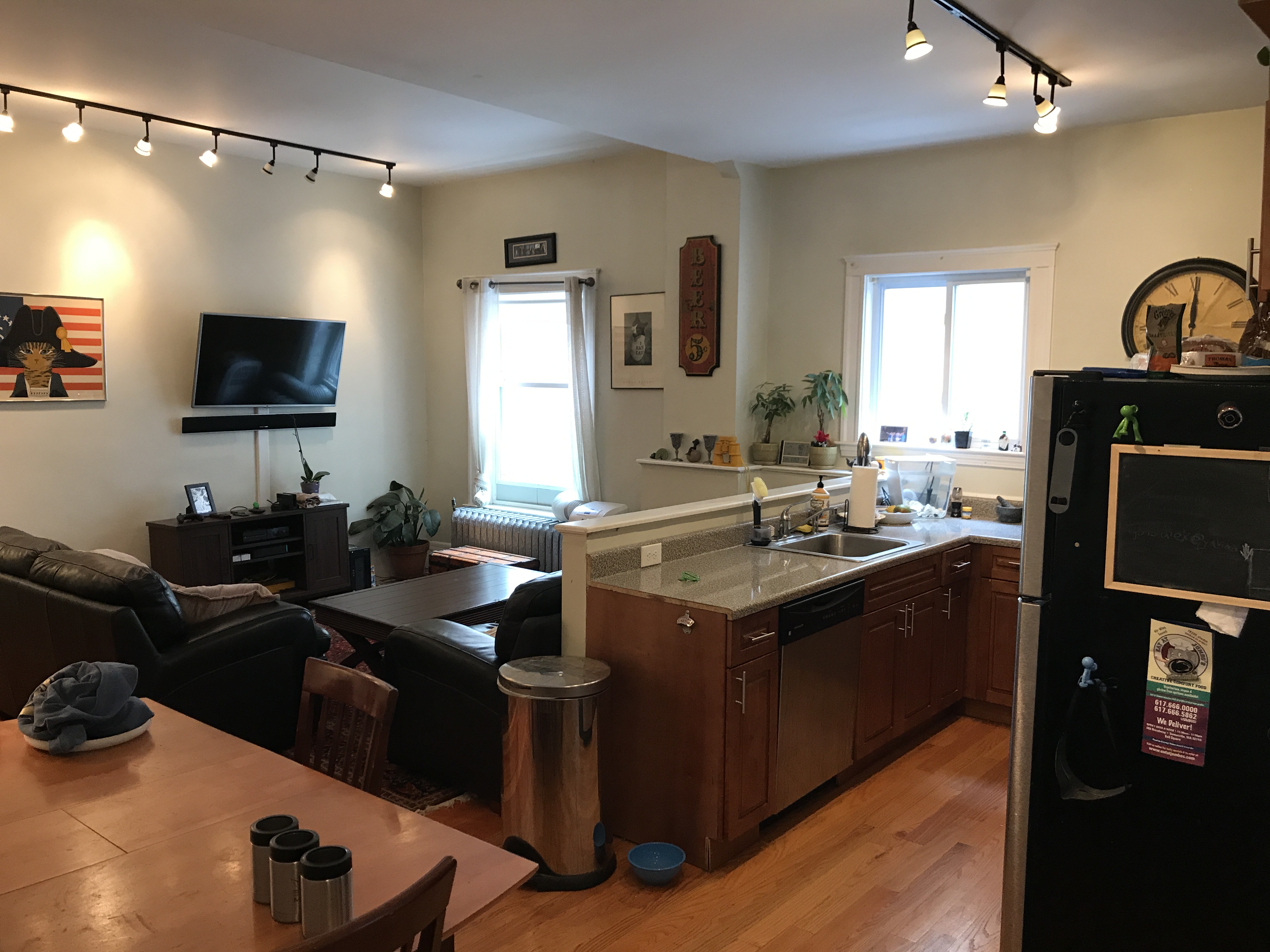 3 bed, 1 bath apartment for rent at 357 Broadway Unit 1, Winter Hill — photo 3 of 8