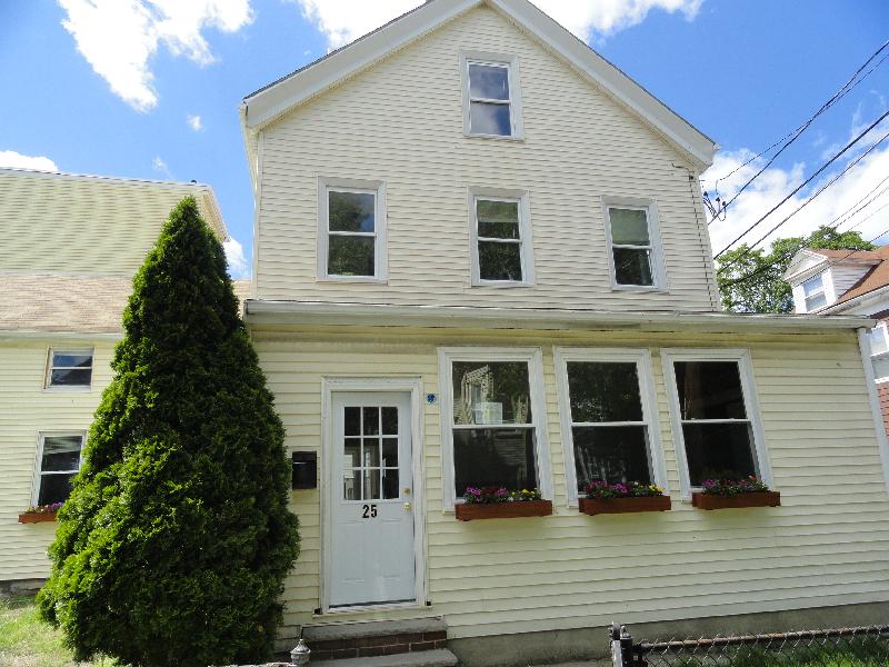 25 Mount Vernon St, East Somerville