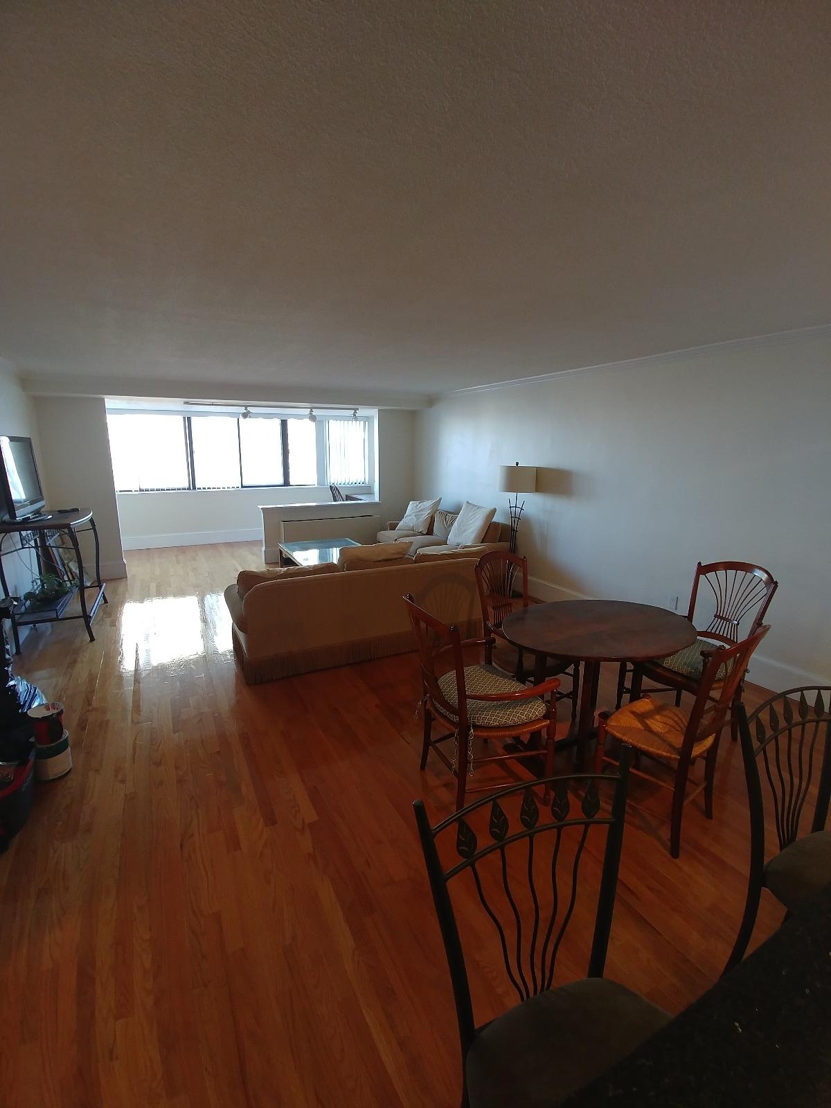 2 Hawthorne Pl, West End