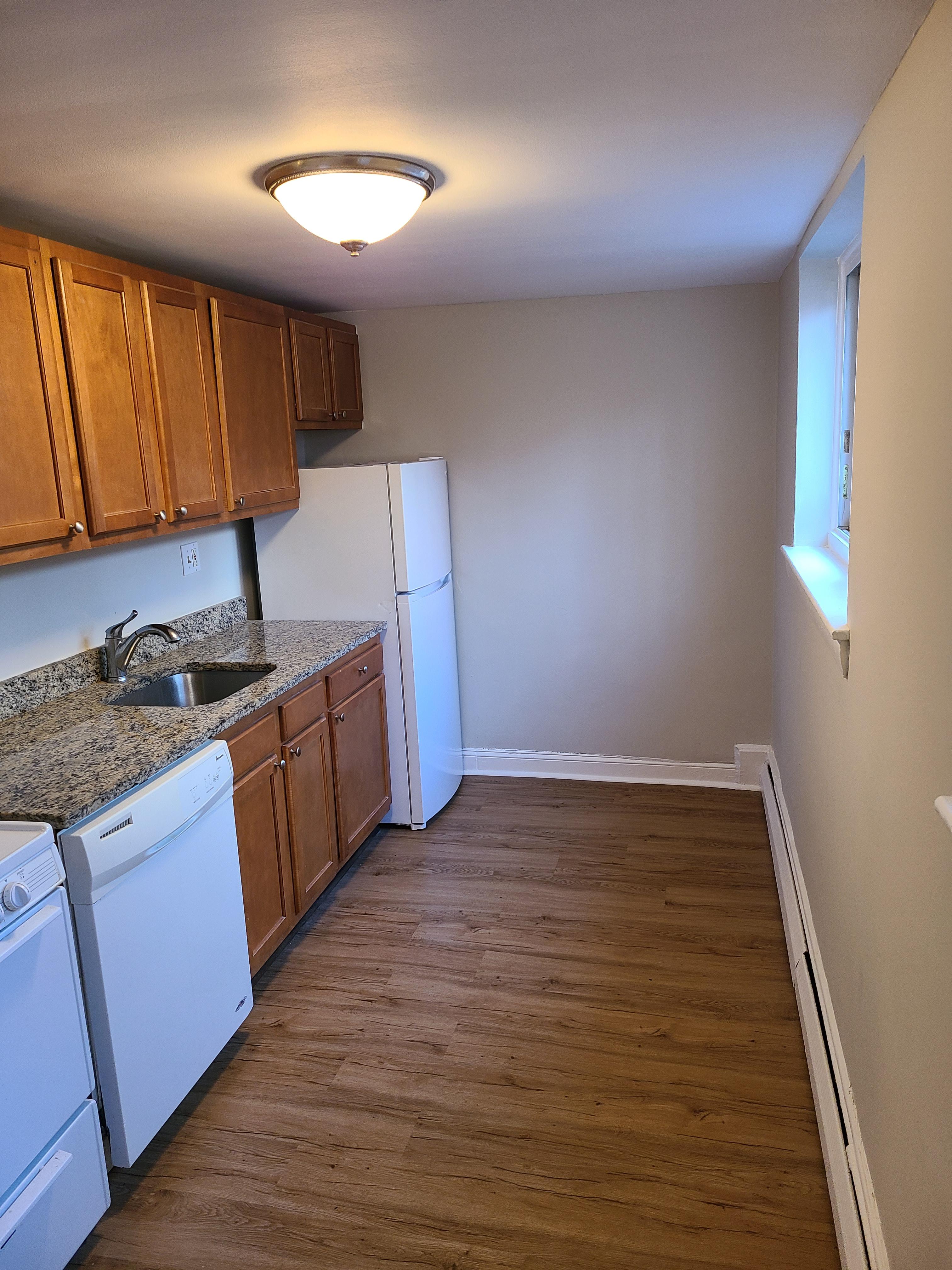 3 bed, 1 bath apartment for rent at 68 Chiswick Rd Unit 2, Brighton — photo 2 of 48