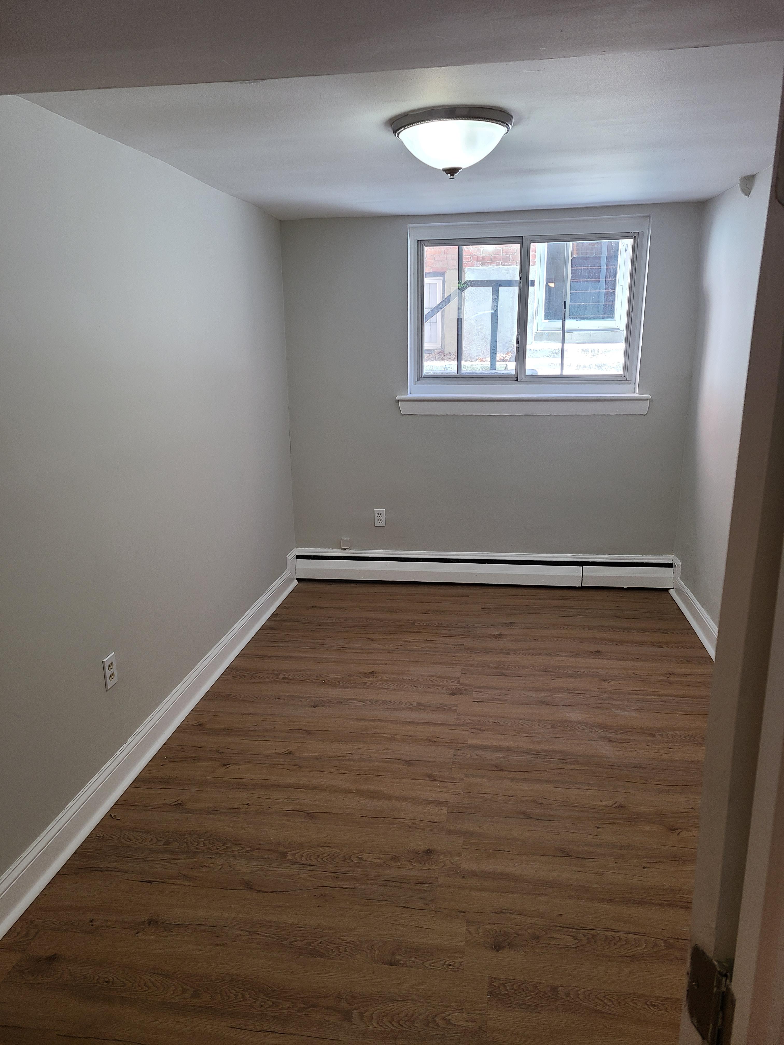 3 bed, 1 bath apartment for rent at 68 Chiswick Rd Unit 2, Brighton — photo 33 of 48