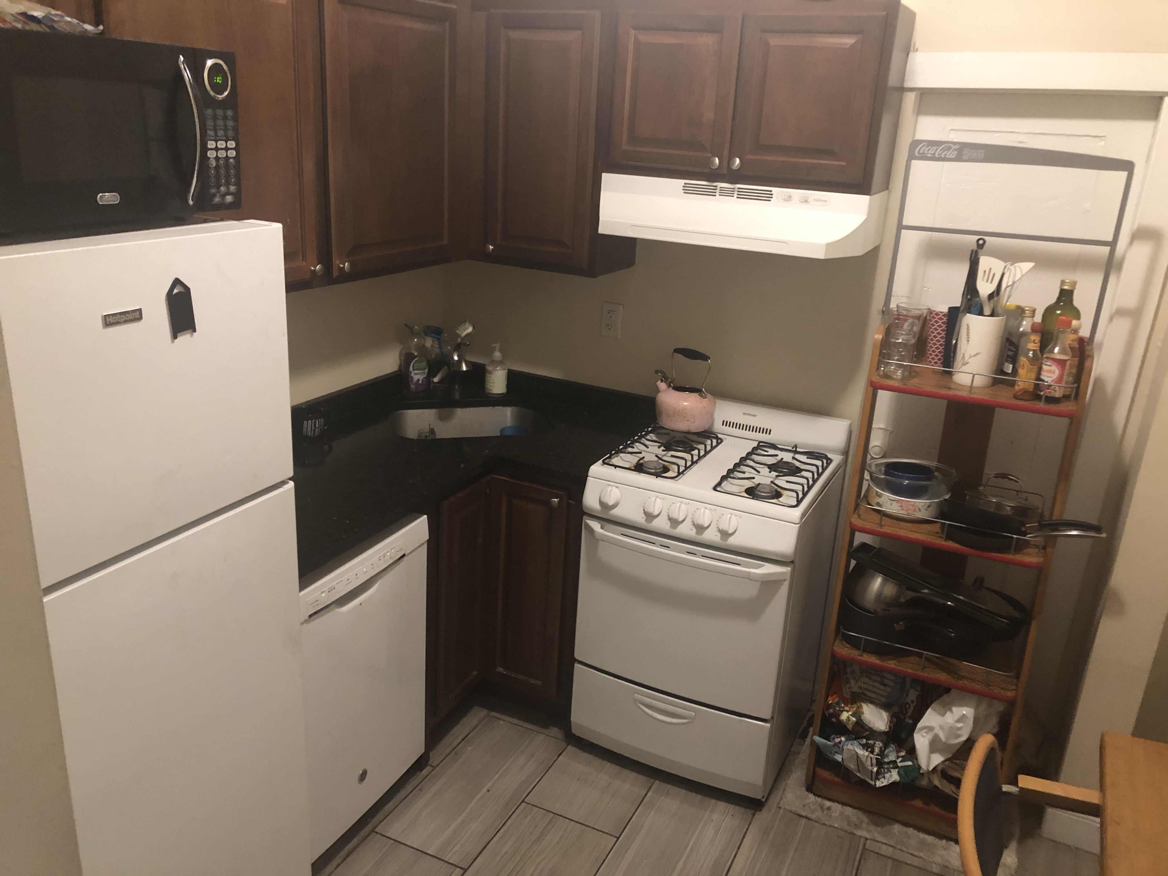2 bed, 1 bath apartment for rent at 36 Hemenway St Unit 2, Fenway — photo 1 of 10