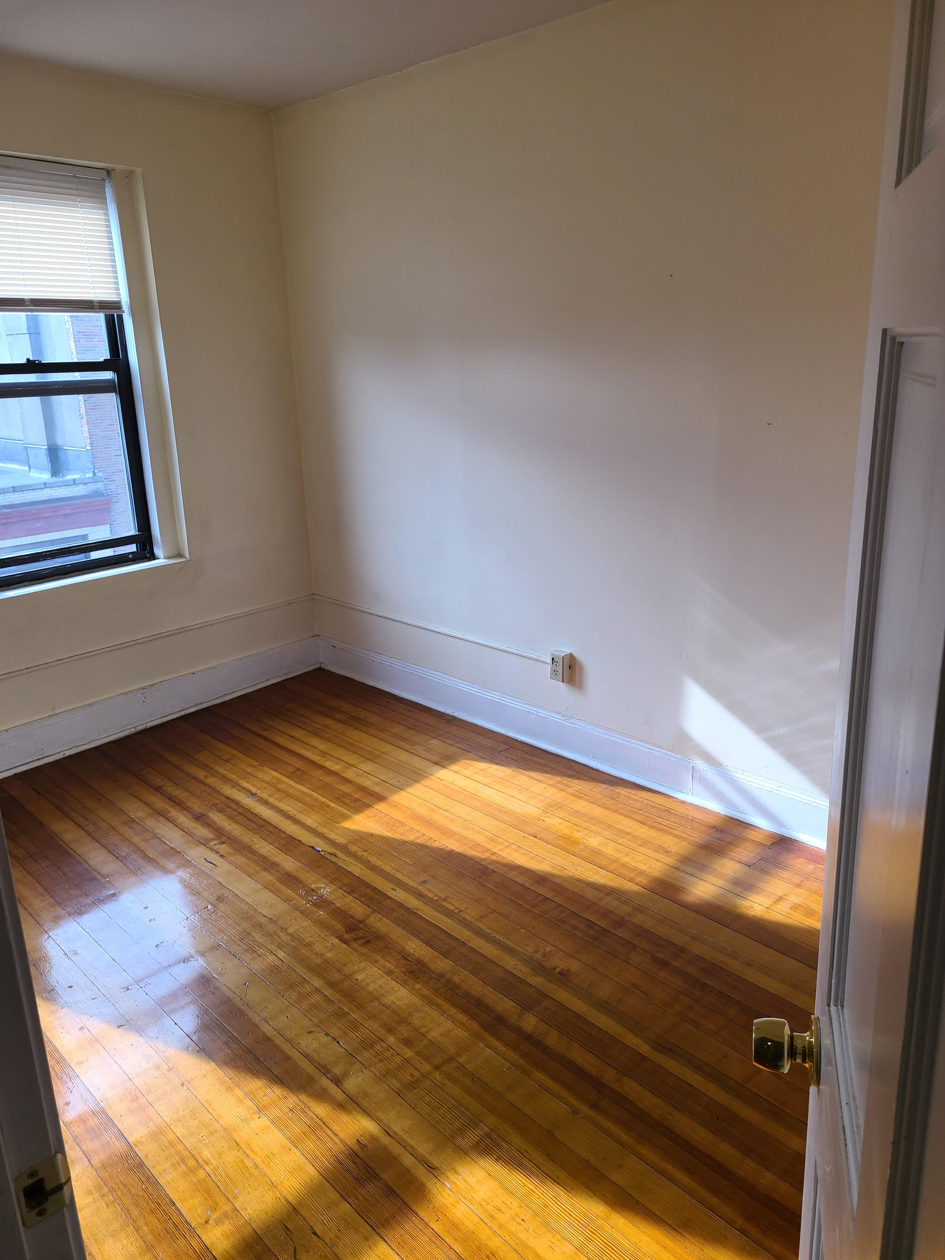 3 bed, 1 bath apartment for rent at 220 Hanover St Unit 233, North End — photo 12 of 32
