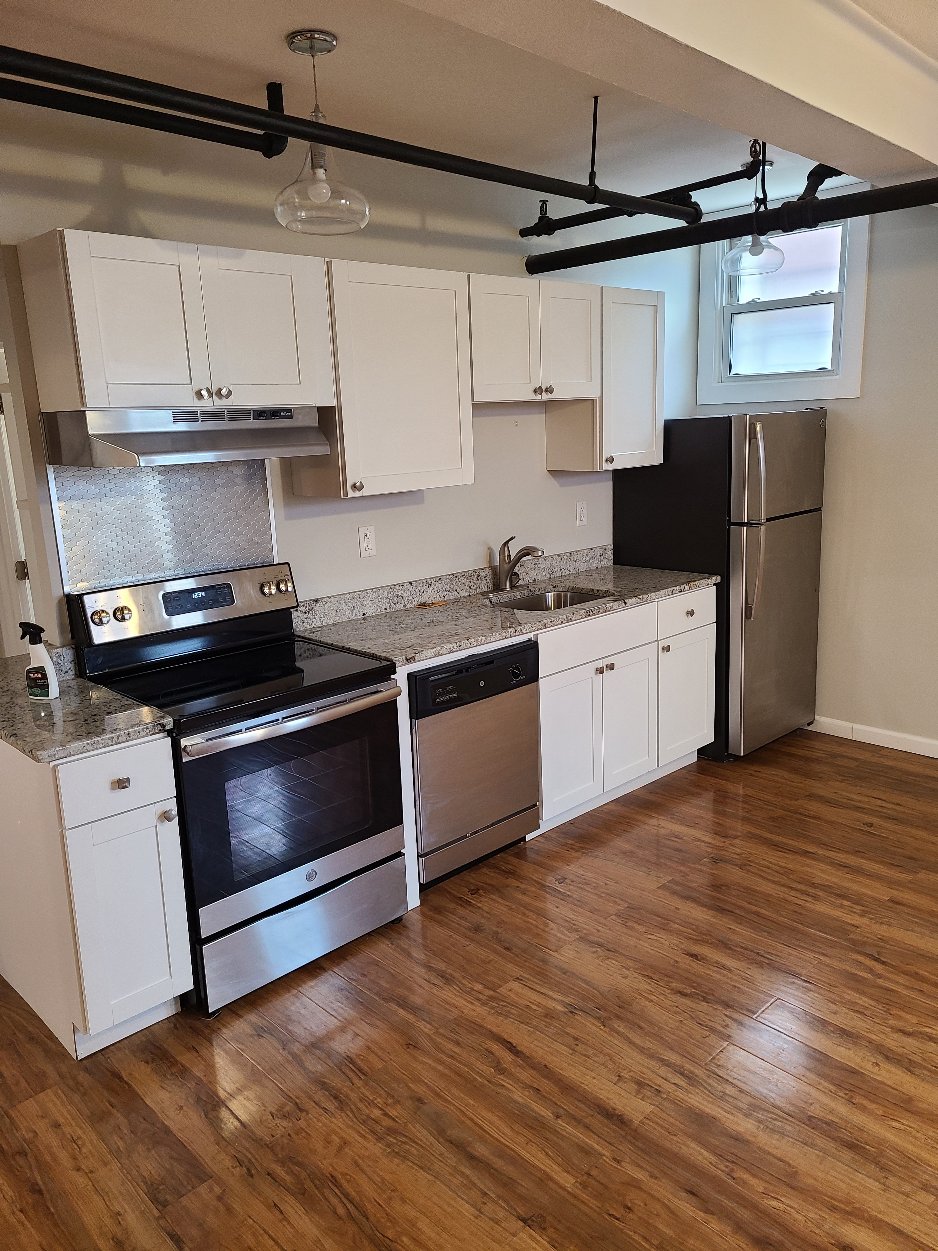 4 bed, 2 bath apartment for rent at 1186 Commonwealth Ave Unit 101, Allston — photo 28 of 54