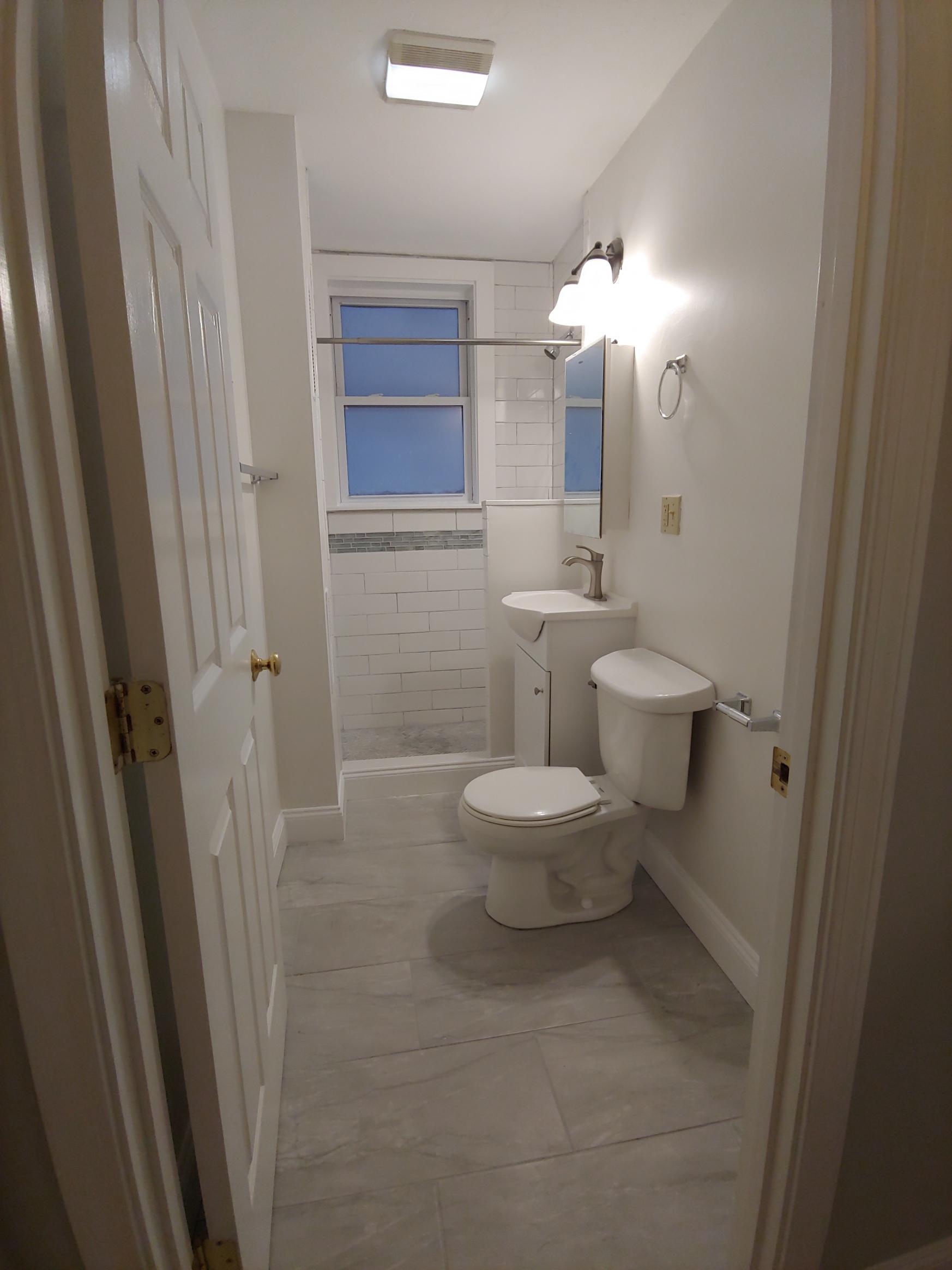 1 split bed, 1 bath apartment for rent at 224 Hanover St Unit 3, North End — photo 7 of 9