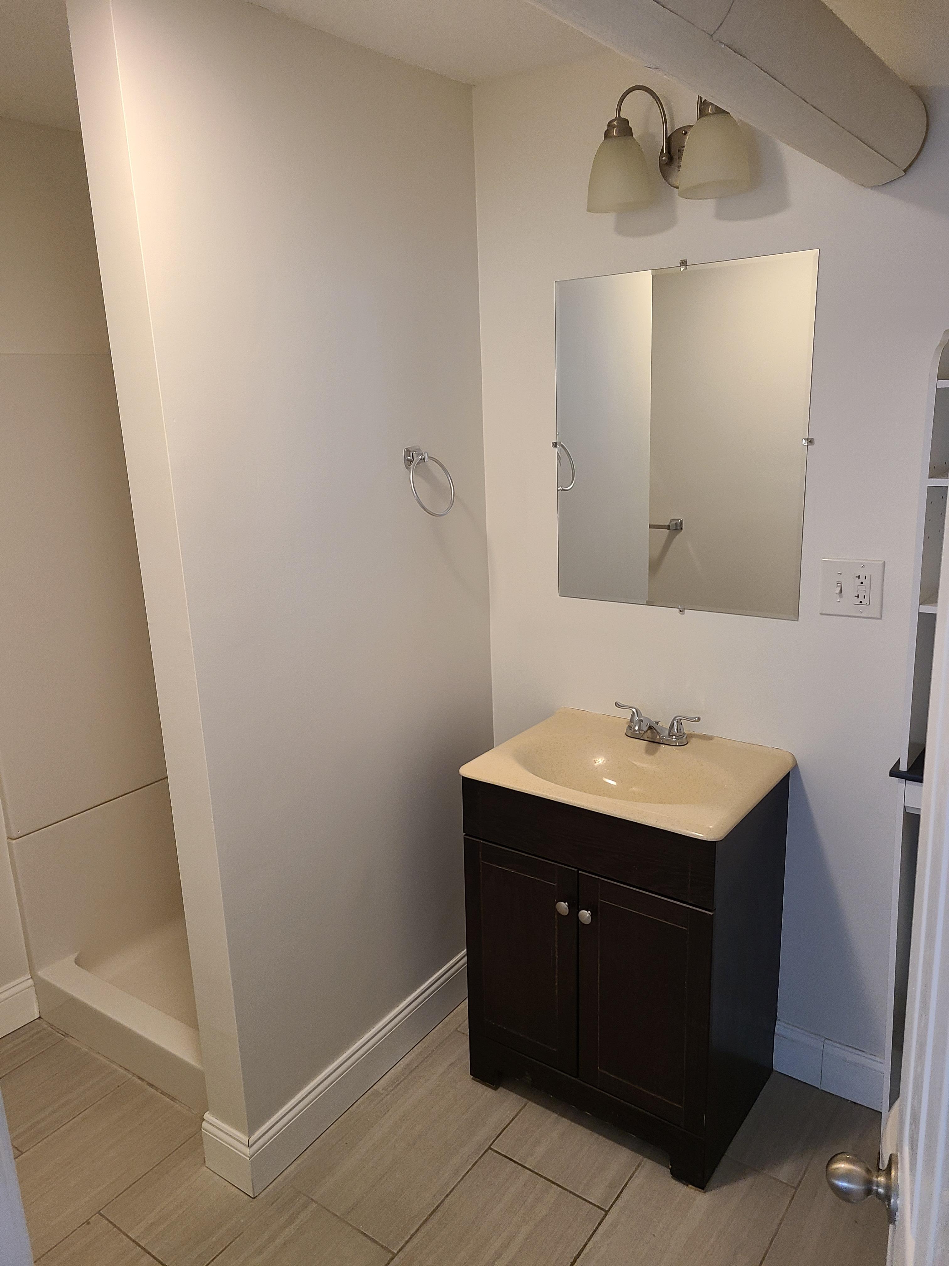 4 bed, 2 bath apartment for rent at 4 Farrington Ave Unit 12, Allston — photo 17 of 23