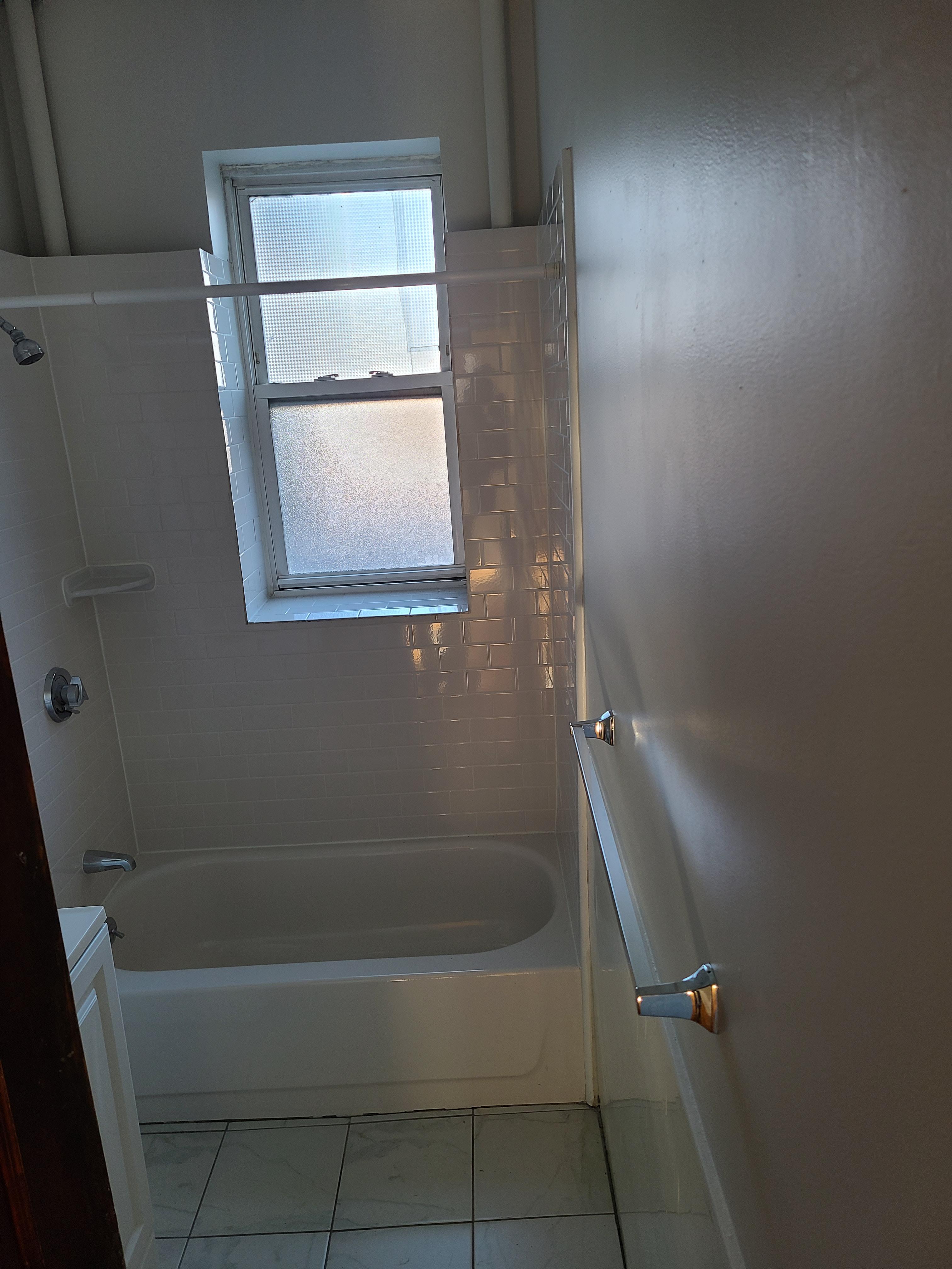 4 bed, 2 bath apartment for rent at 4 Farrington Ave Unit 12, Allston — photo 18 of 23