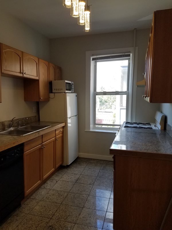 8 Farrington Ave, Allston