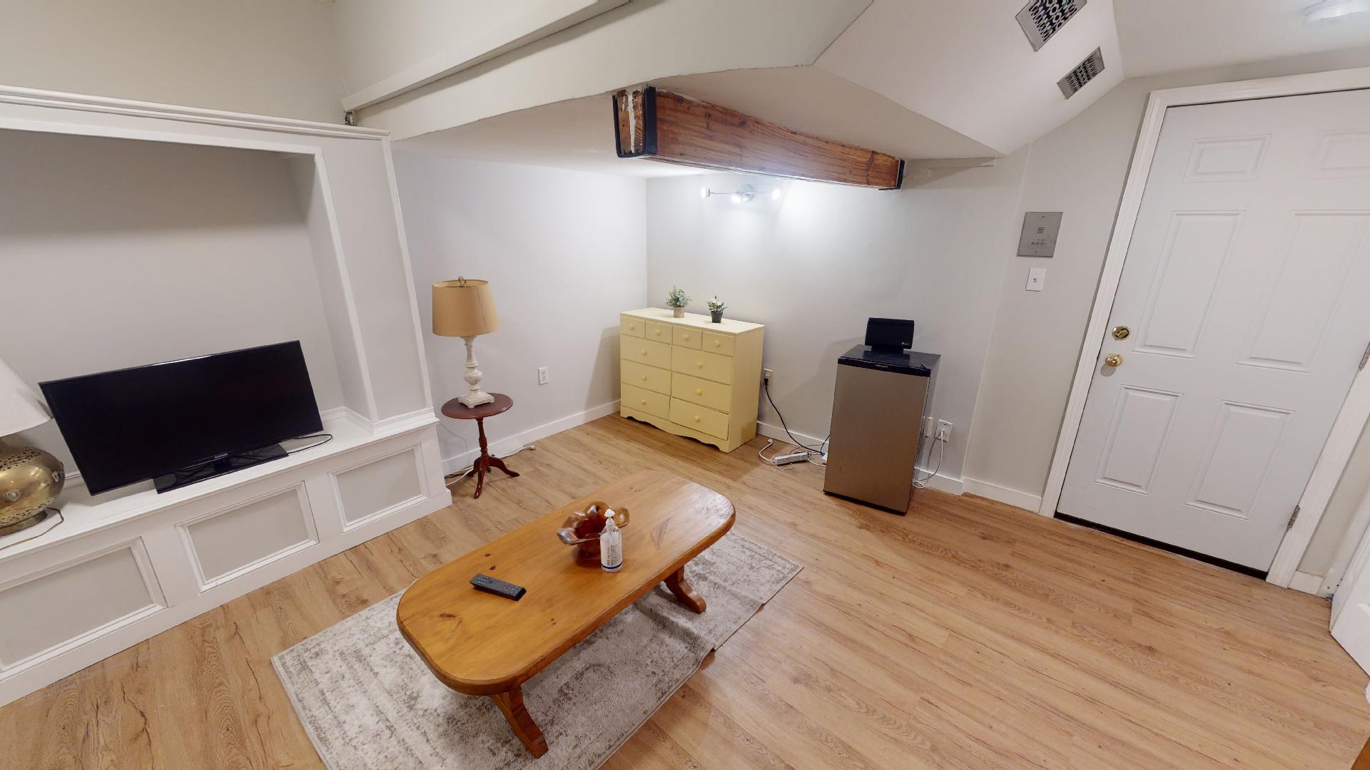 2 bed, 1 bath apartment for rent at 325 Summit Ave Unit 16, Brighton — photo 3 of 22