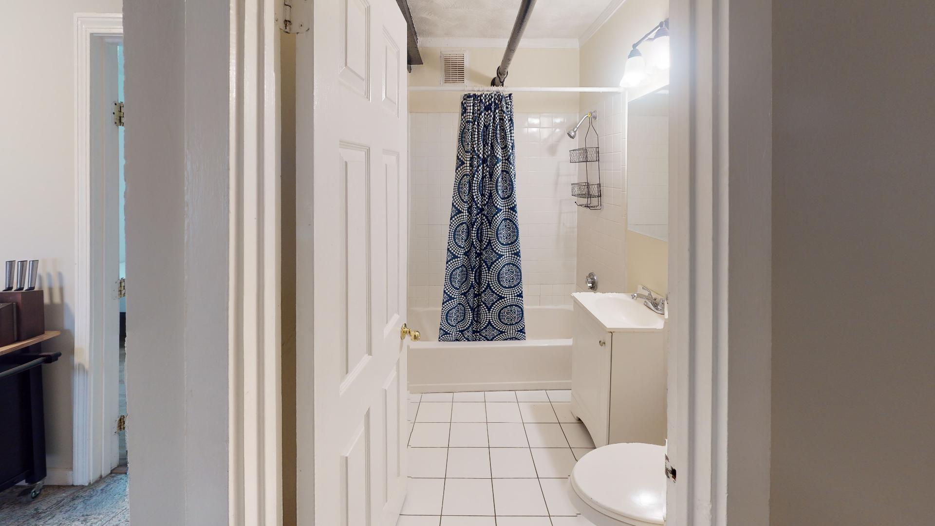 2 bed, 1 bath apartment for rent at 325 Summit Ave Unit 16, Brighton — photo 7 of 22