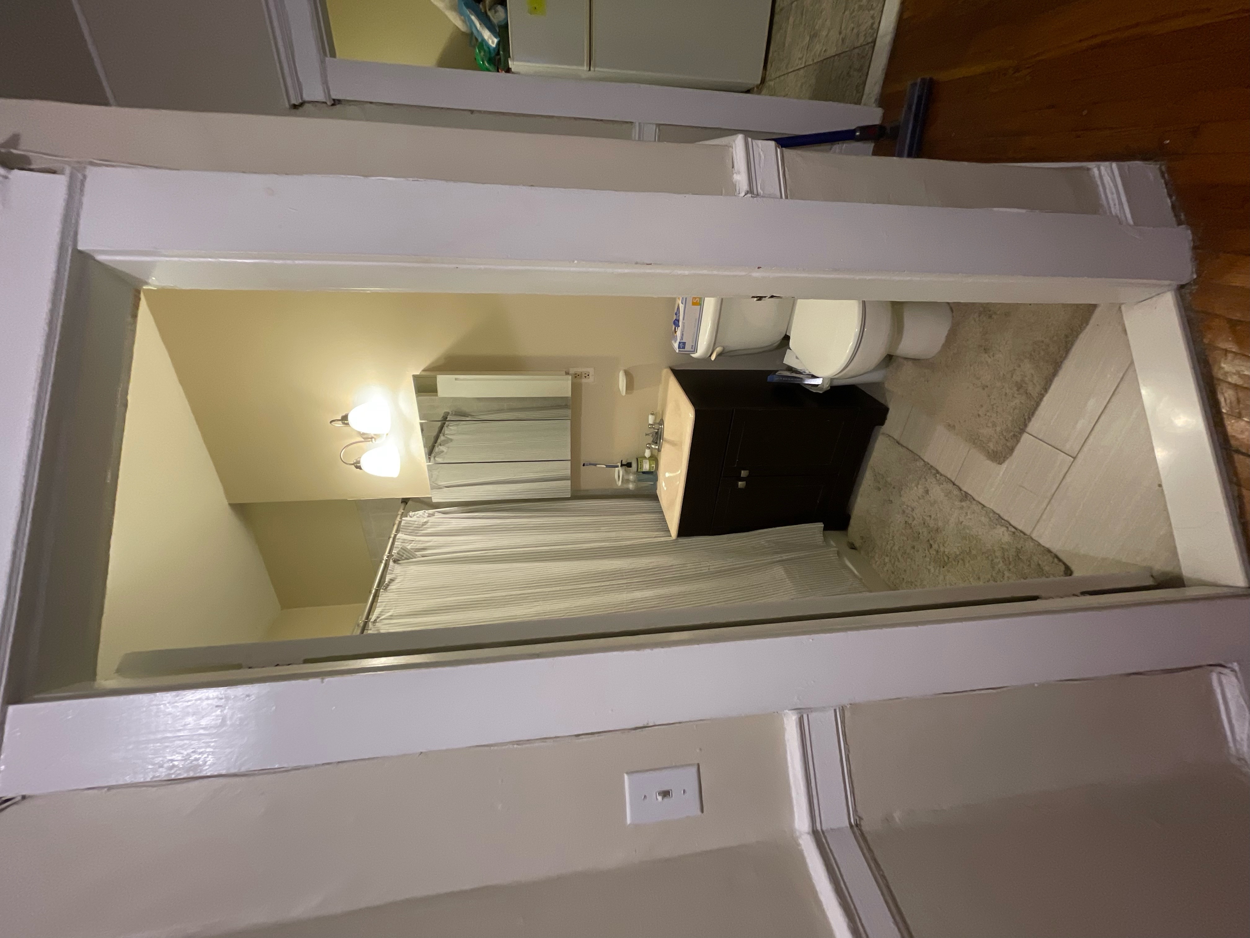 1 split bed, 1 bath apartment for rent at 1195 Commonwealth Ave Unit 20, Allston — photo 2 of 7