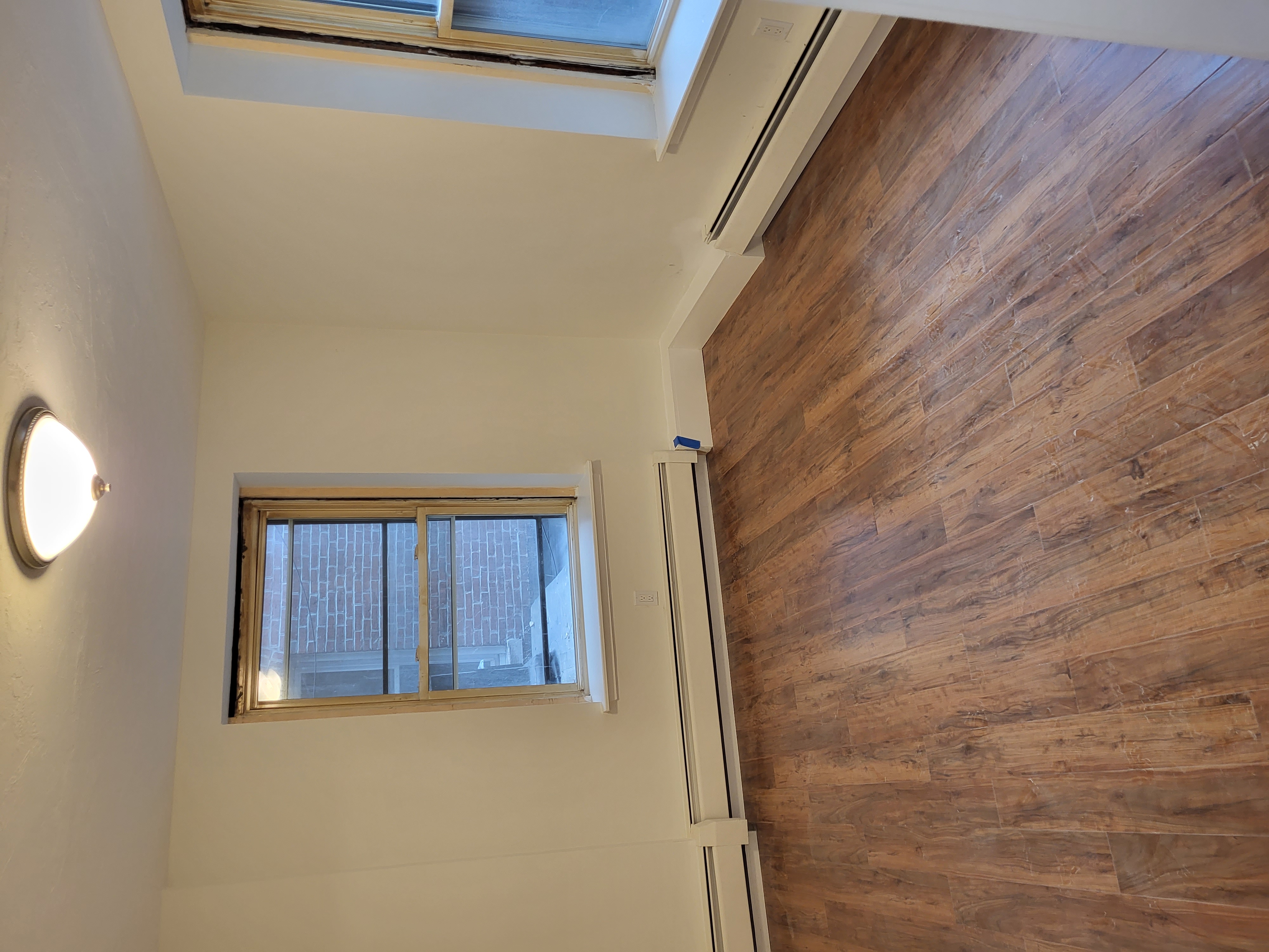 2 bed, 1 bath apartment for rent at 26 Fleet St Unit 6, North End — photo 3 of 9
