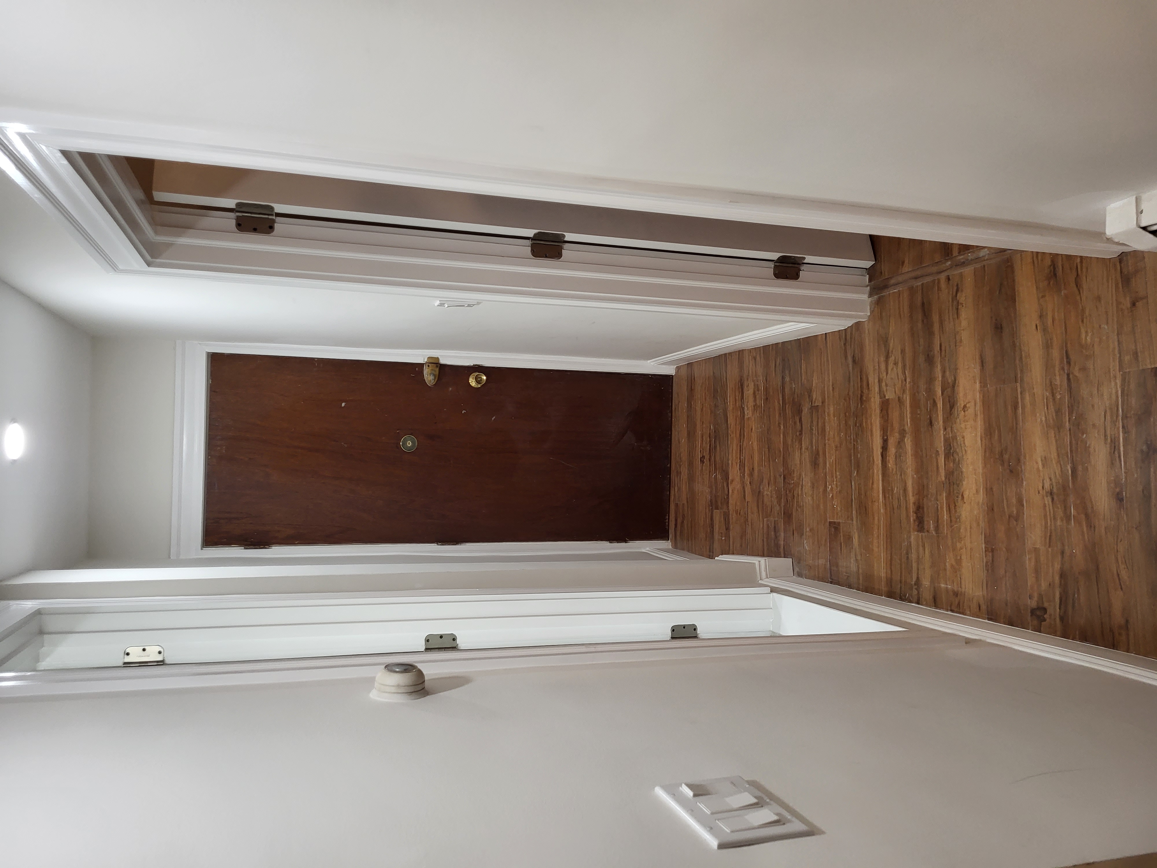 2 bed, 1 bath apartment for rent at 26 Fleet St Unit 6, North End — photo 2 of 9