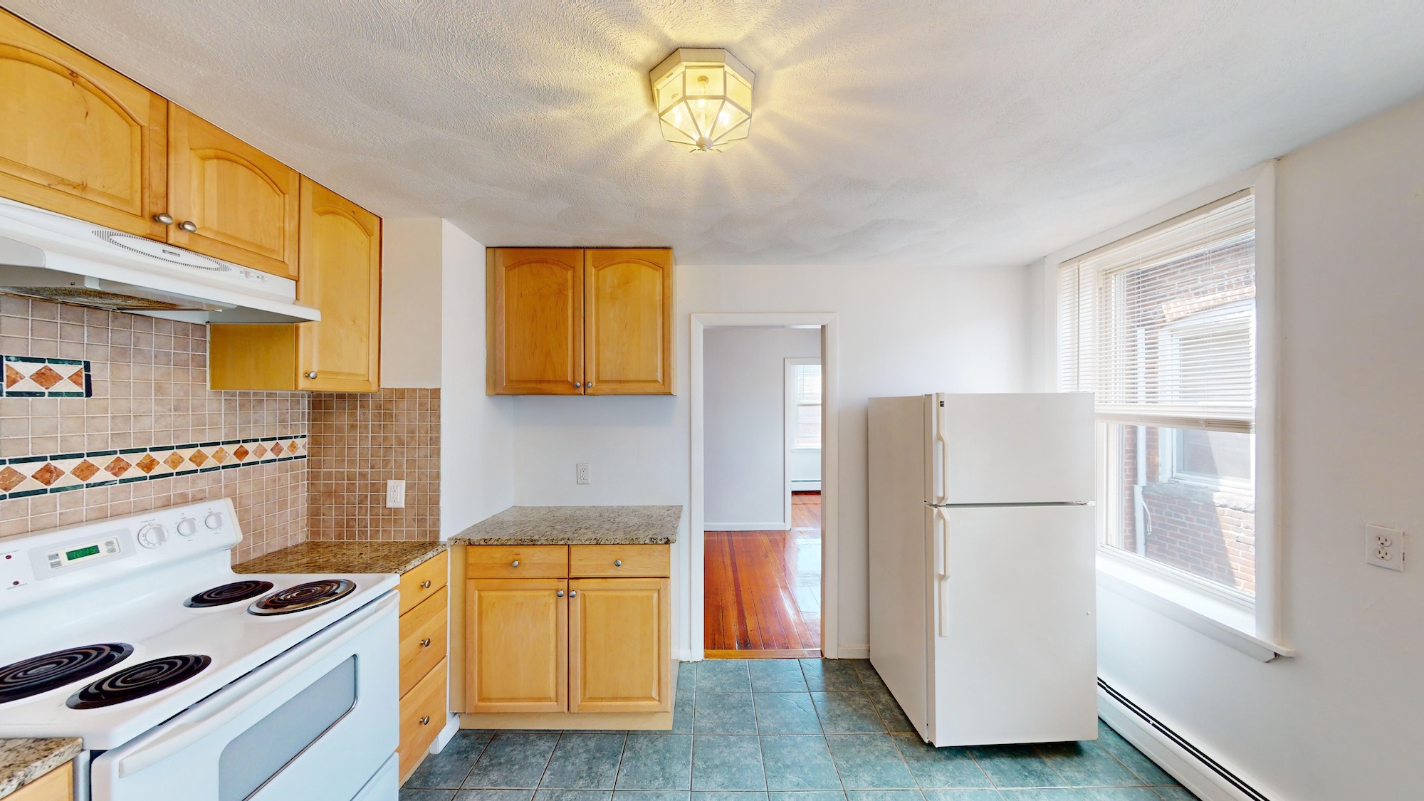 34 Charter St, North End