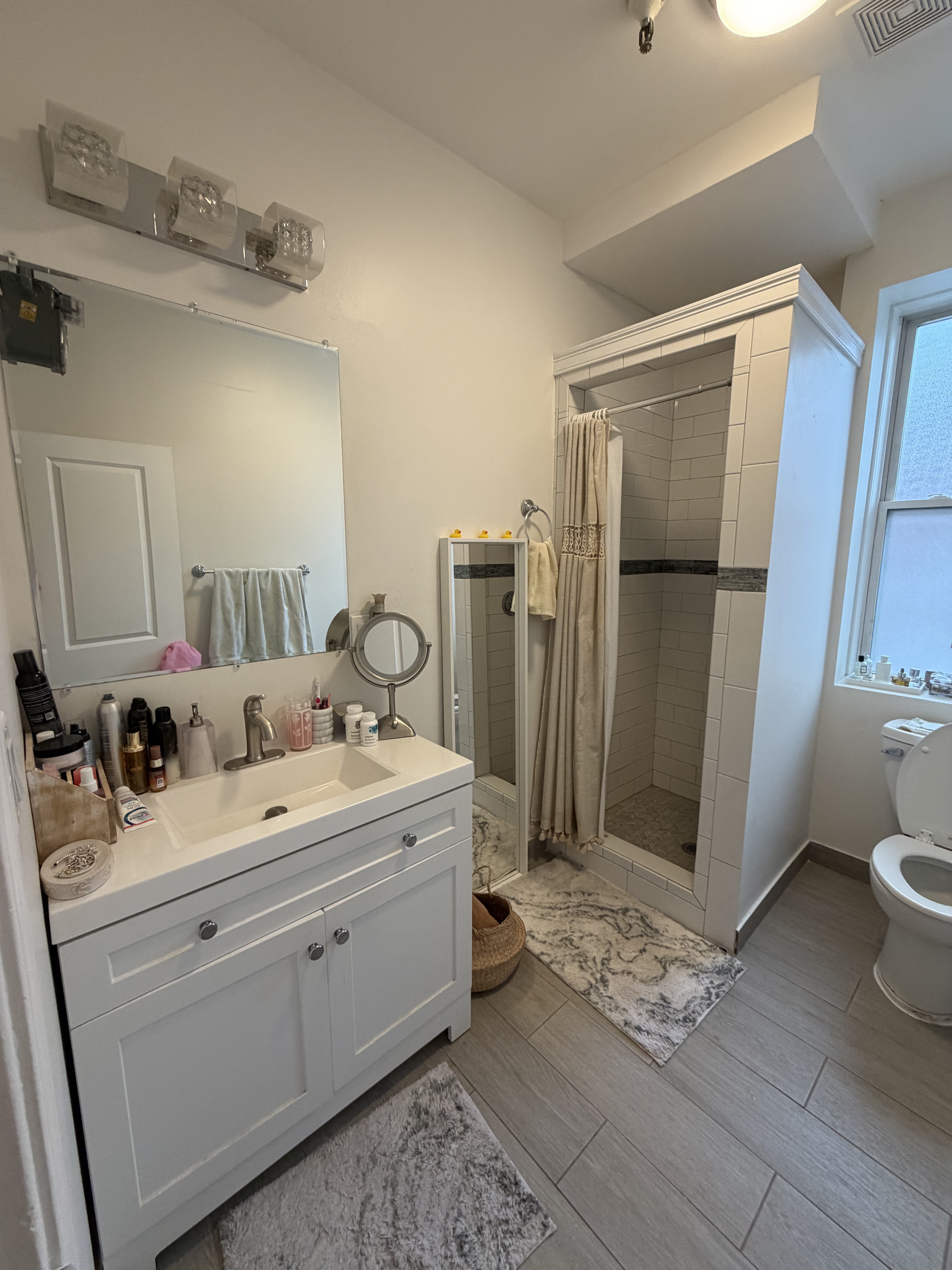 Photos of apartment on Commonwealth Ave.,Boston MA 02134