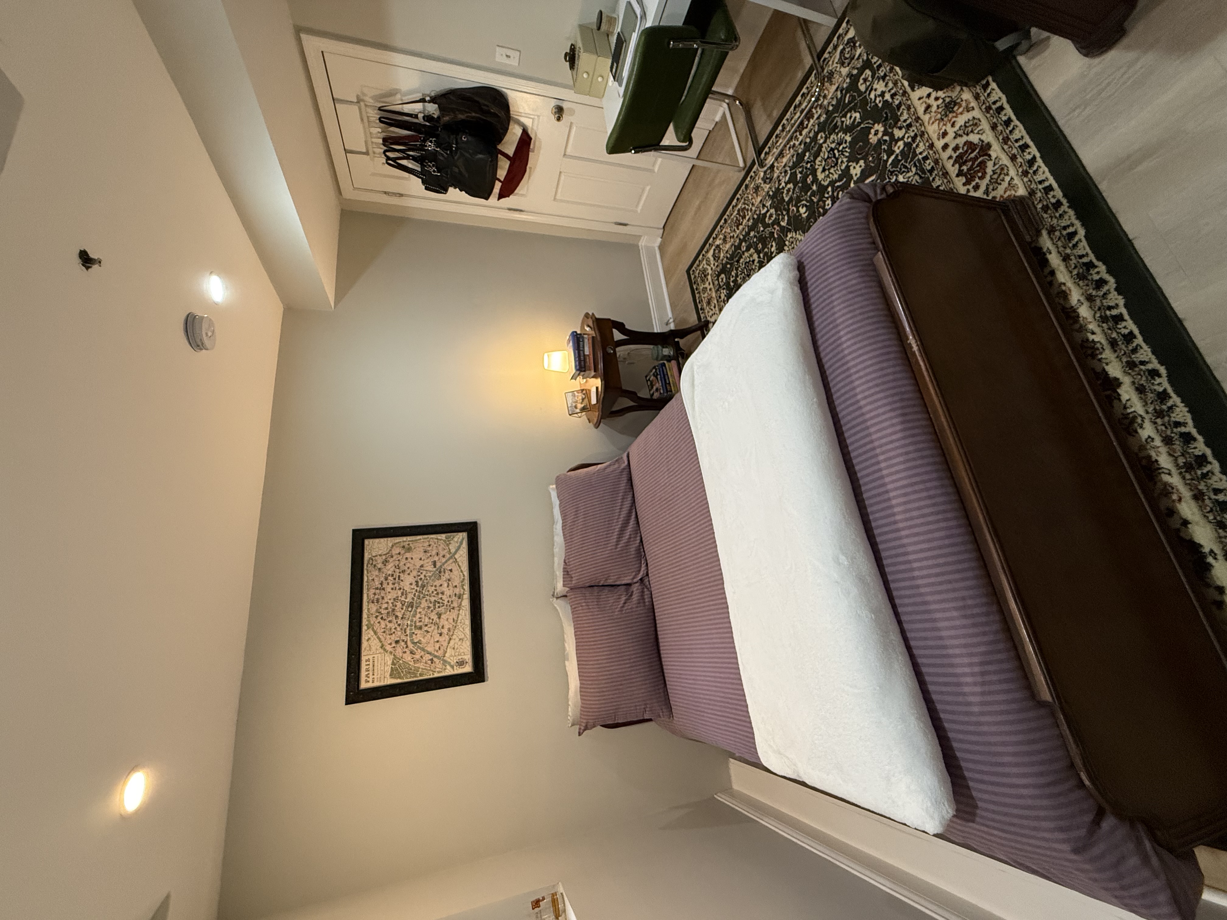 Photos of apartment on Commonwealth Ave.,Boston MA 02134