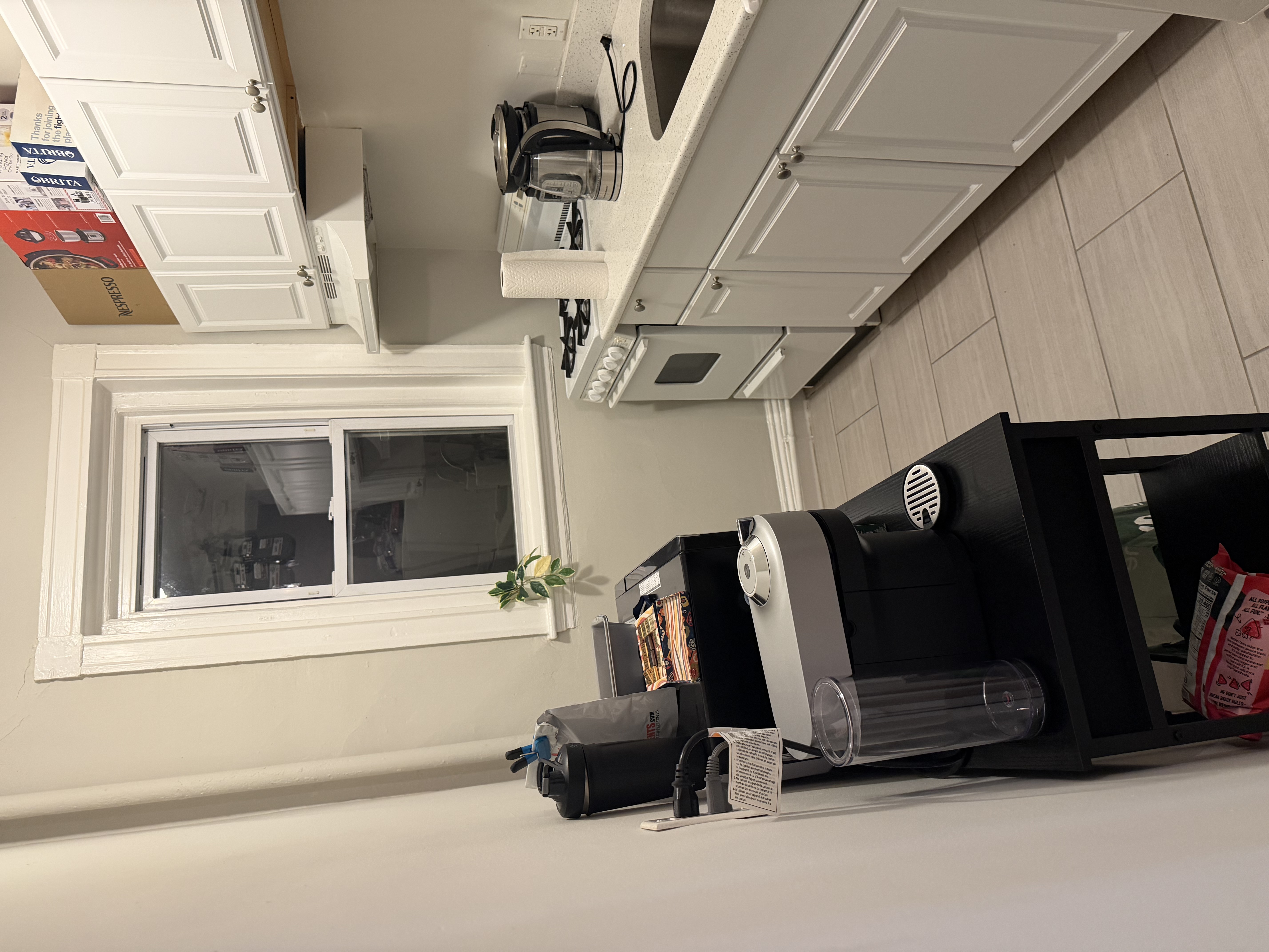 Photos of apartment on Commonwealth Ave.,Boston MA 