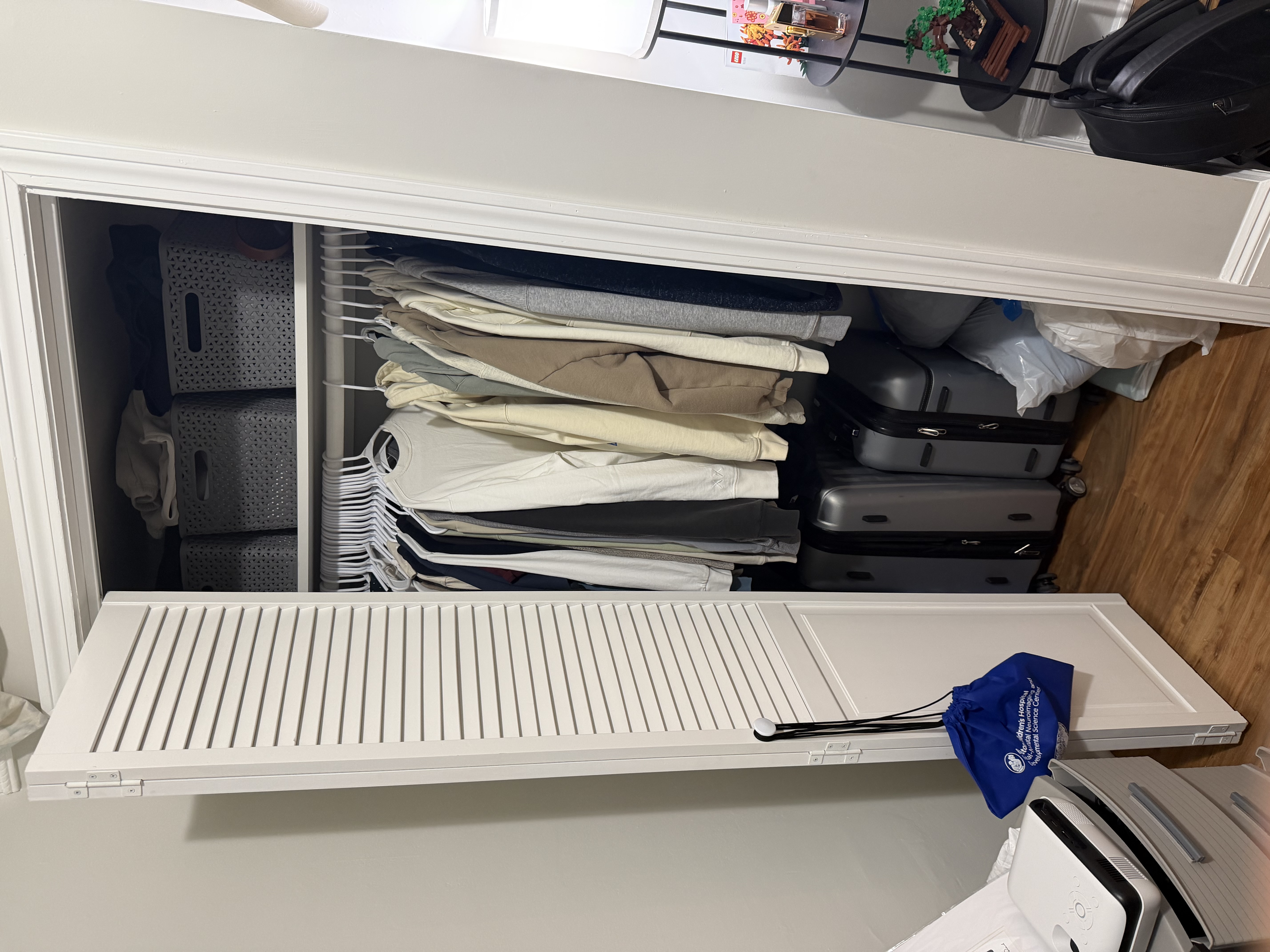 Photos of apartment on Commonwealth Ave.,Boston MA 